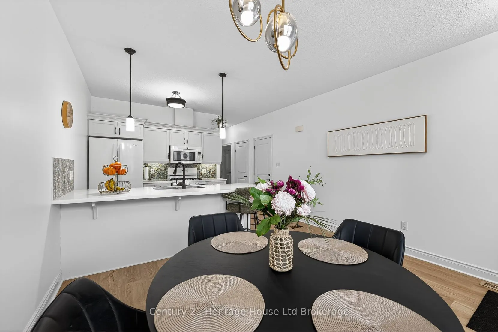 111 King Street E #9