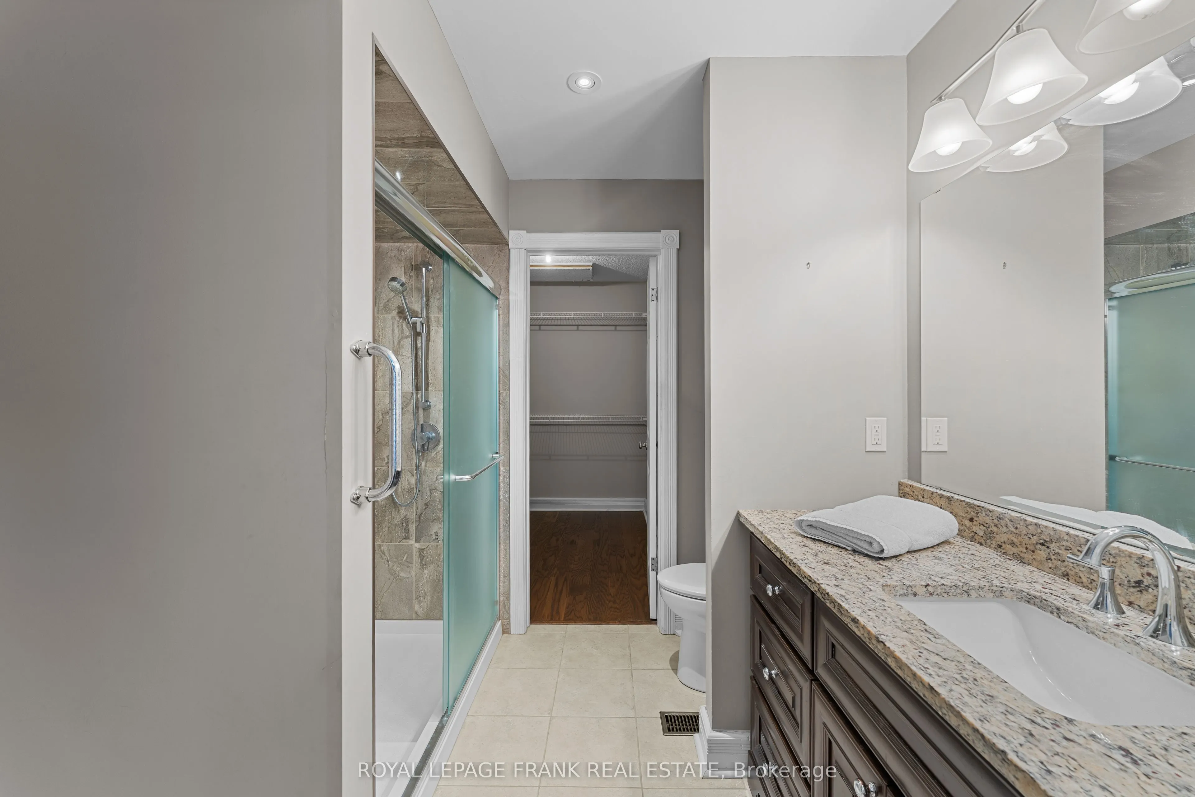 1 Sherwood Street #403