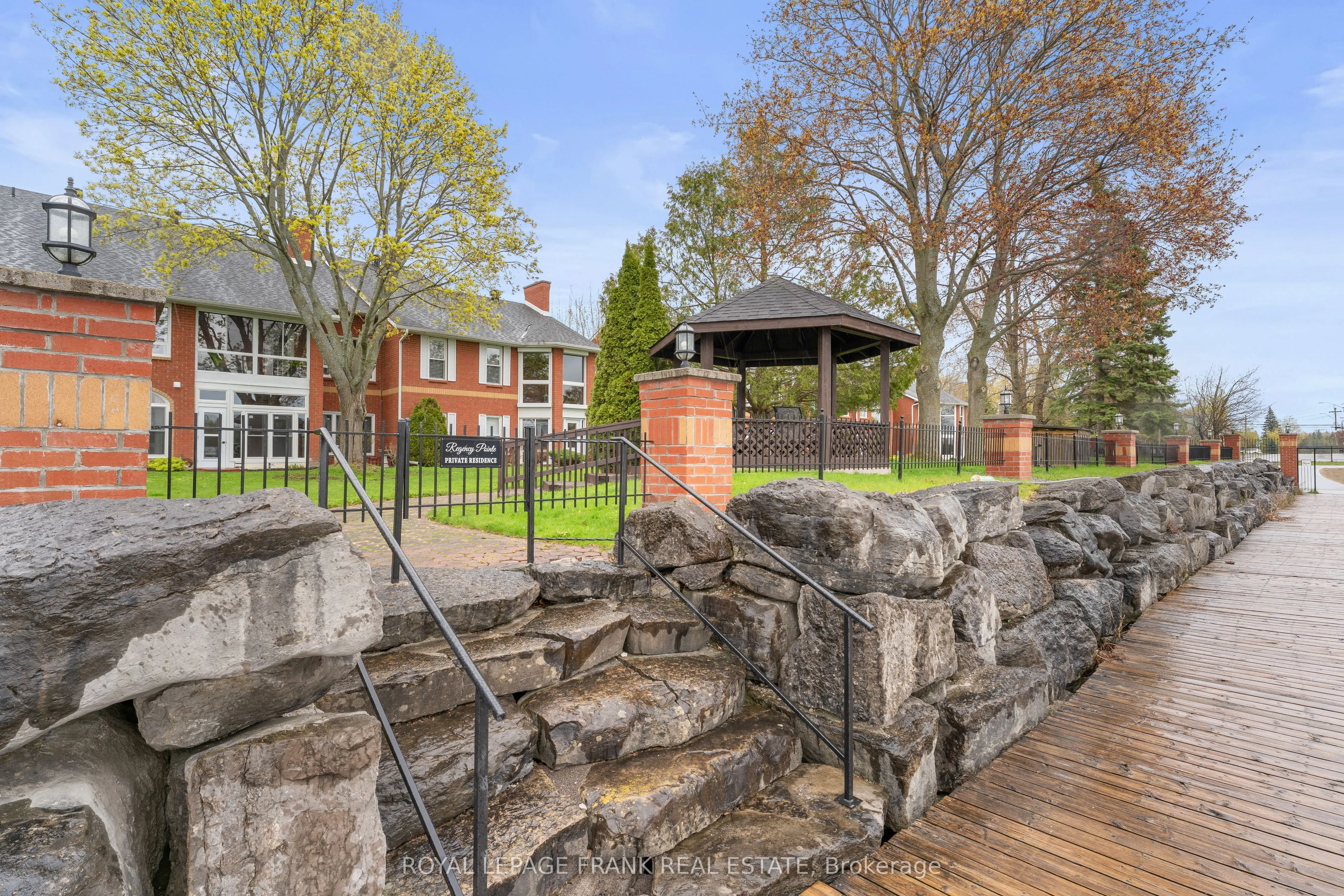 1 Sherwood Street #403