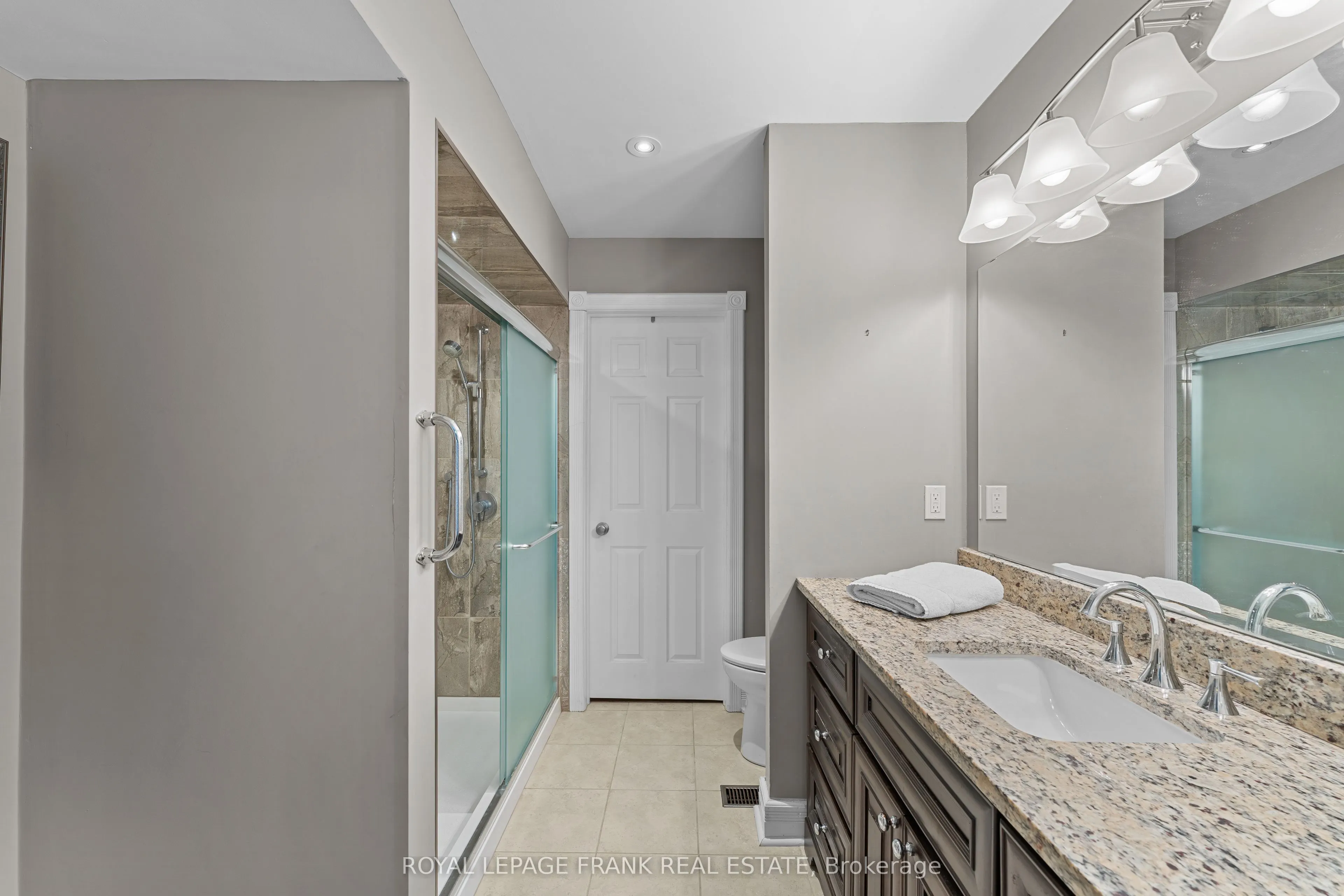1 Sherwood Street #403