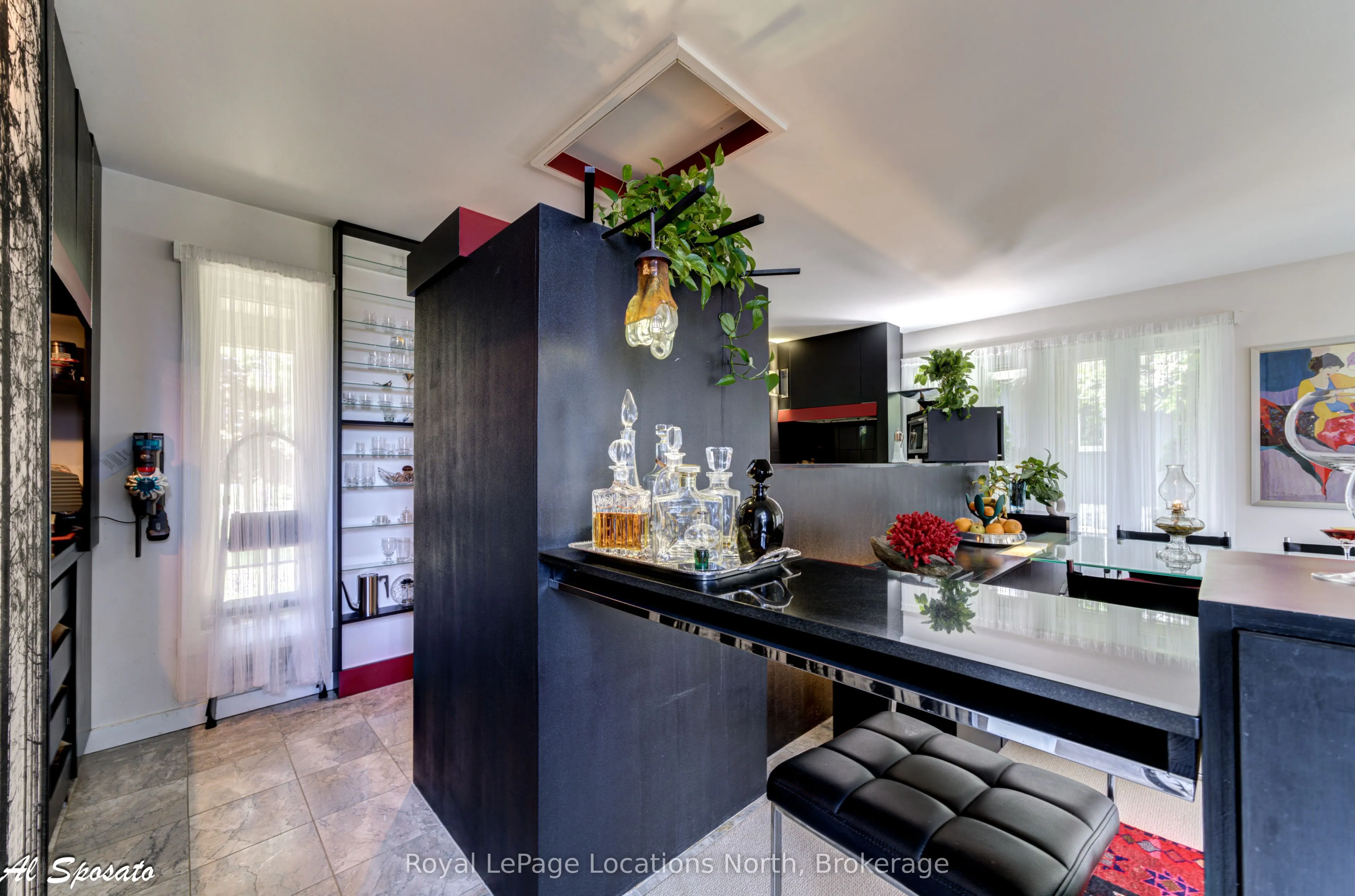 130 Louisa Street E
