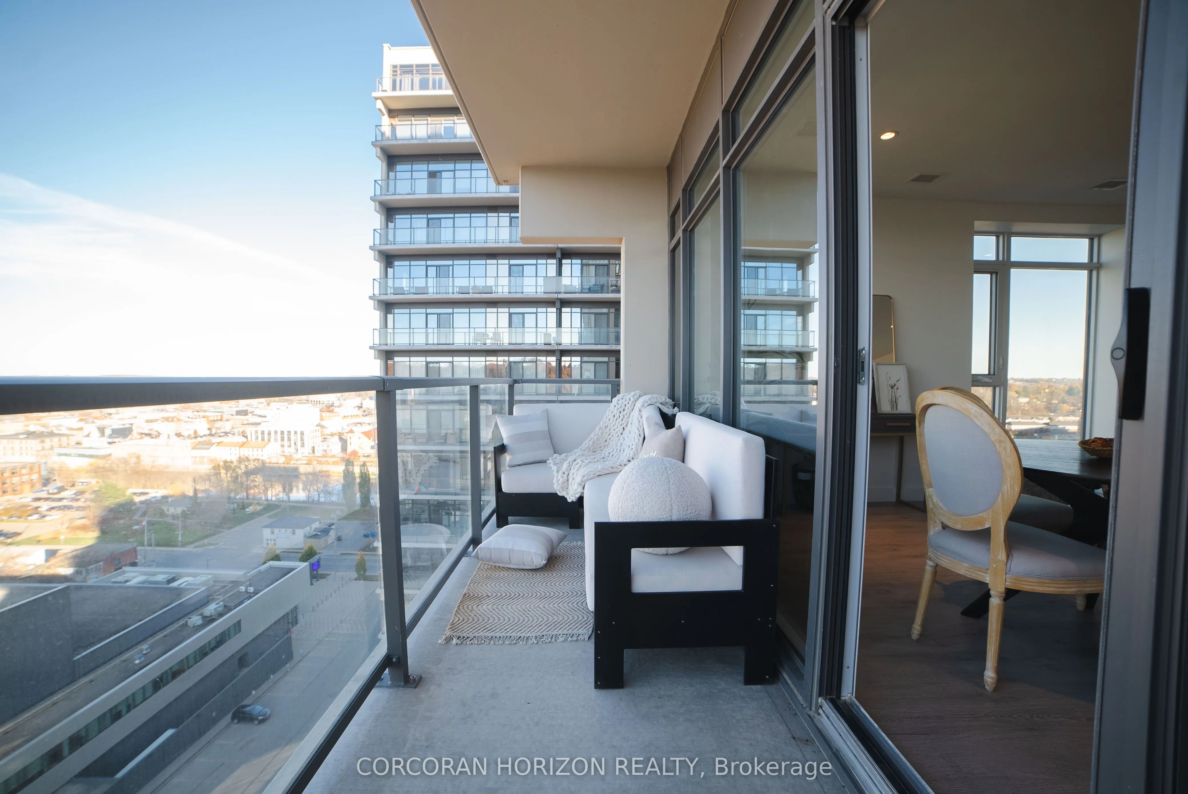 15 Glebe Street S #1701