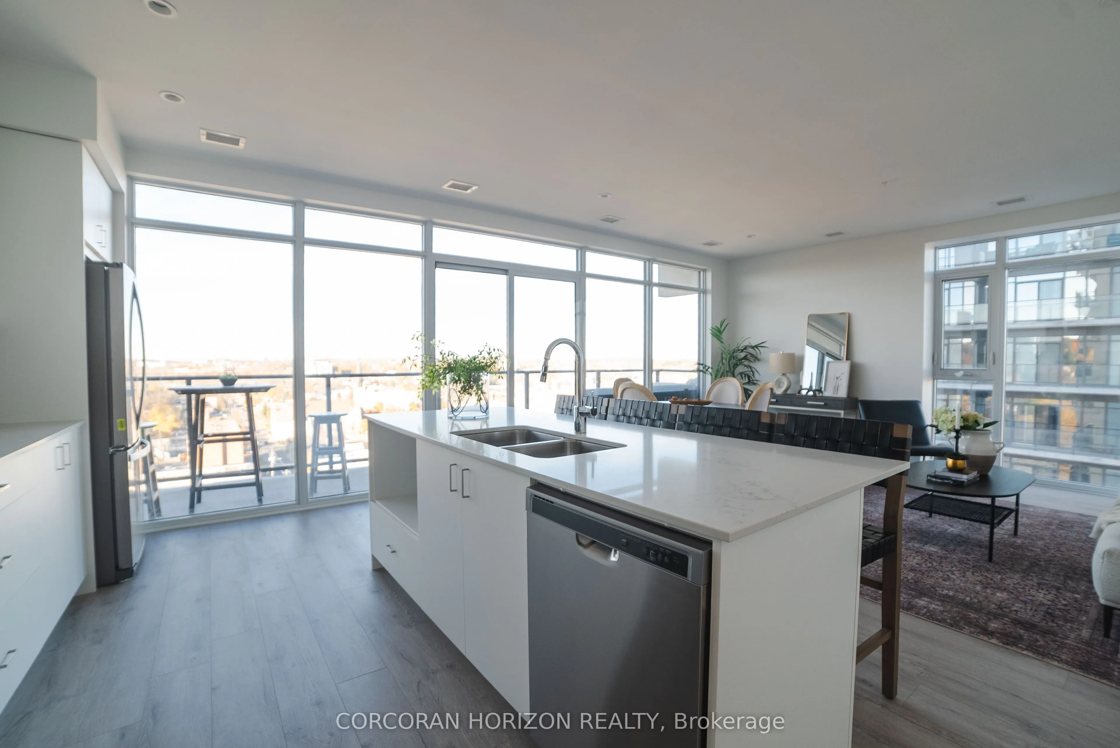 15 Glebe Street S #1701