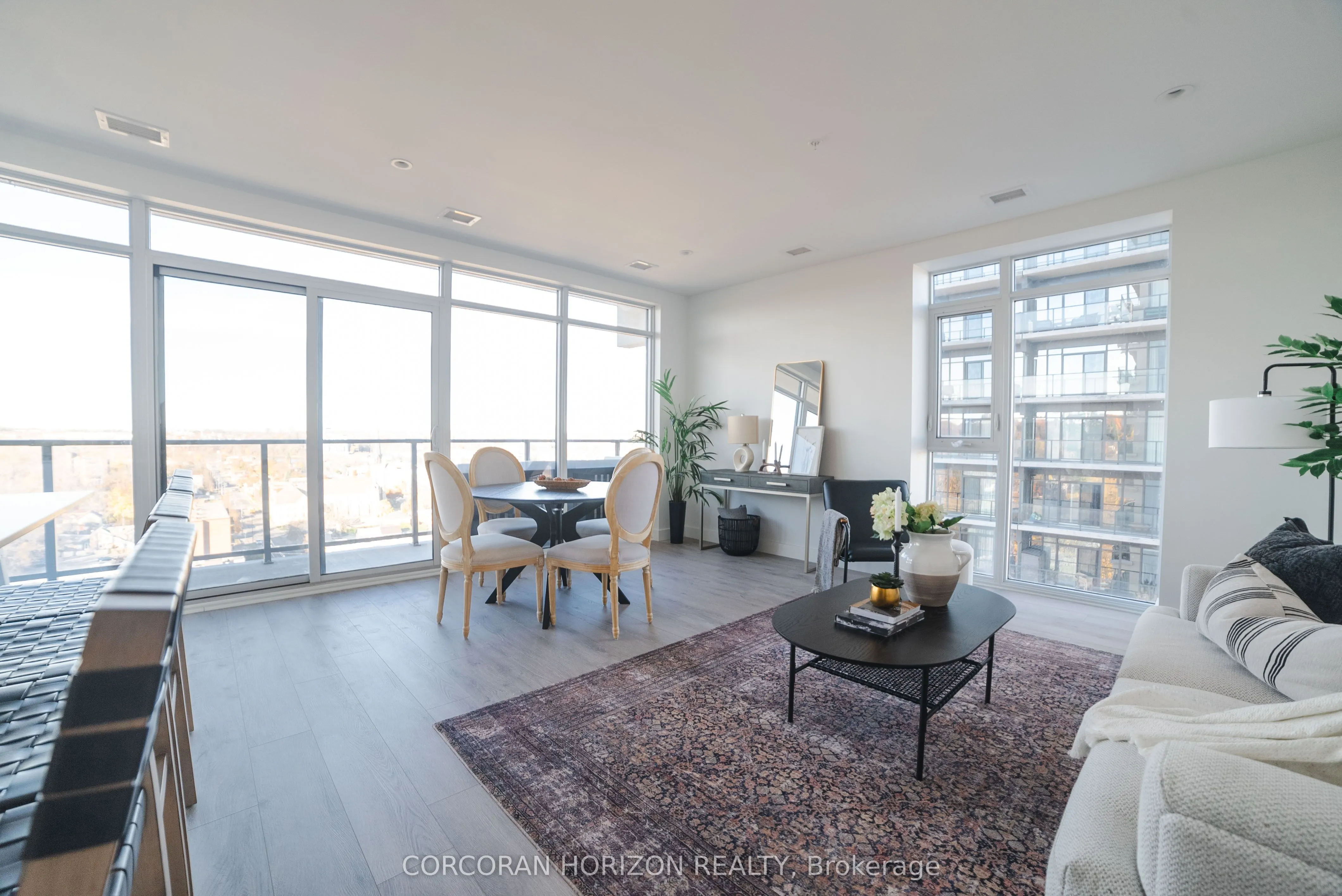15 Glebe Street S #1701