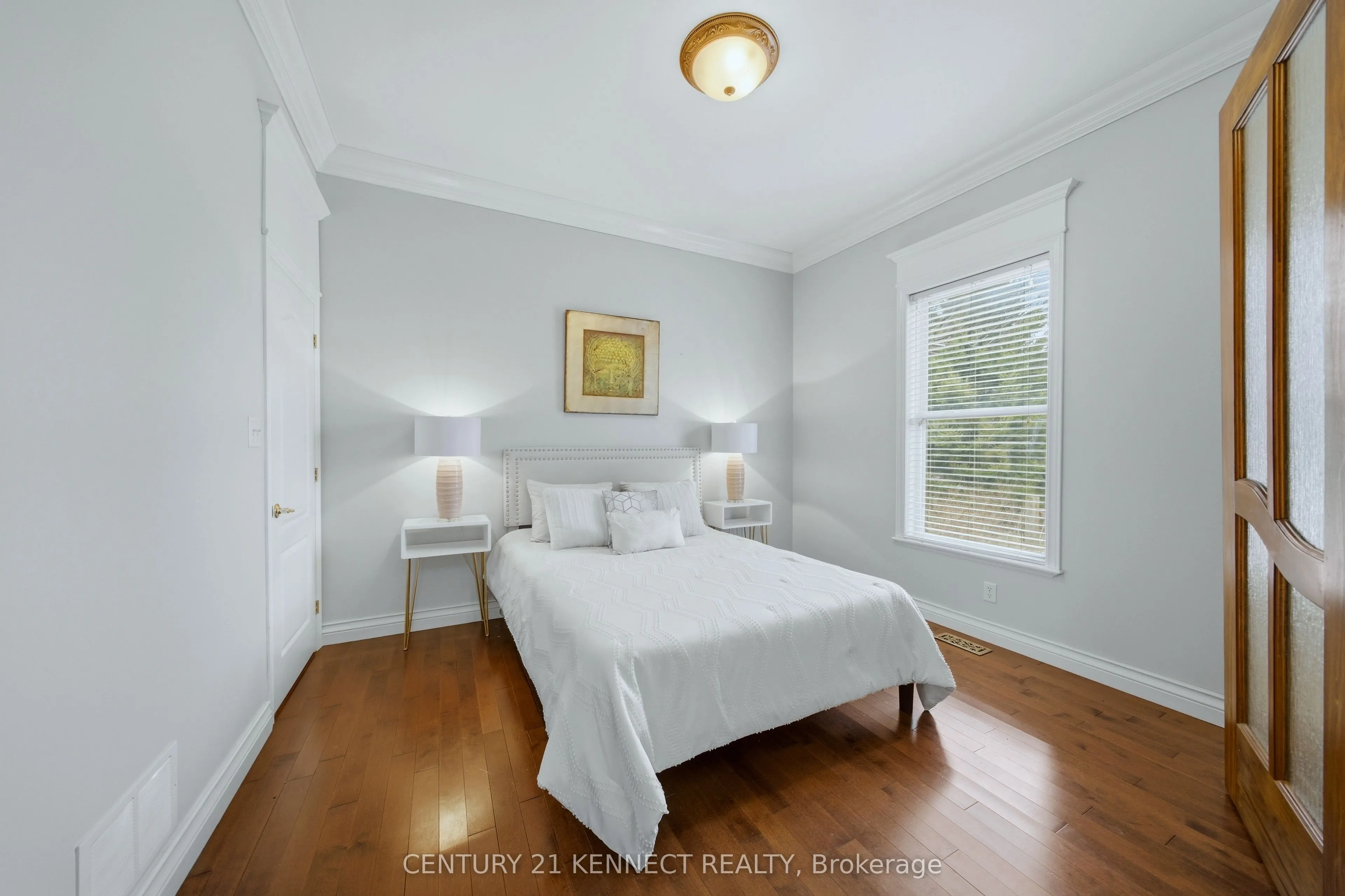 6 Laing Court