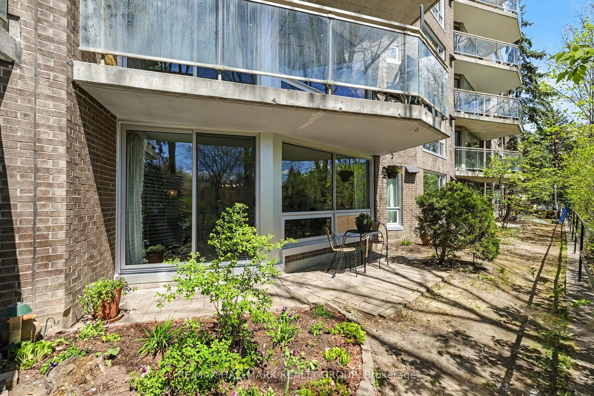 30 Charlevoix Street #103
