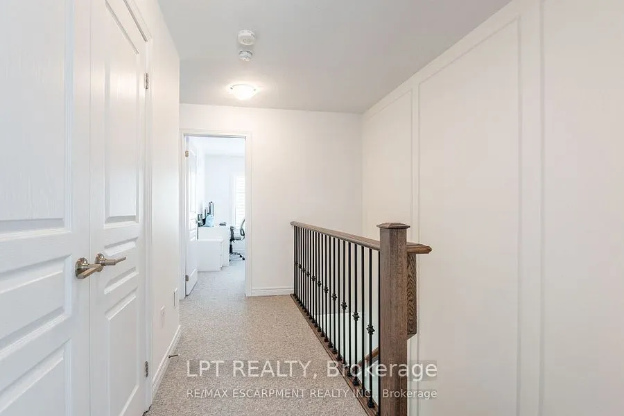 16 Place Polonaise Drive