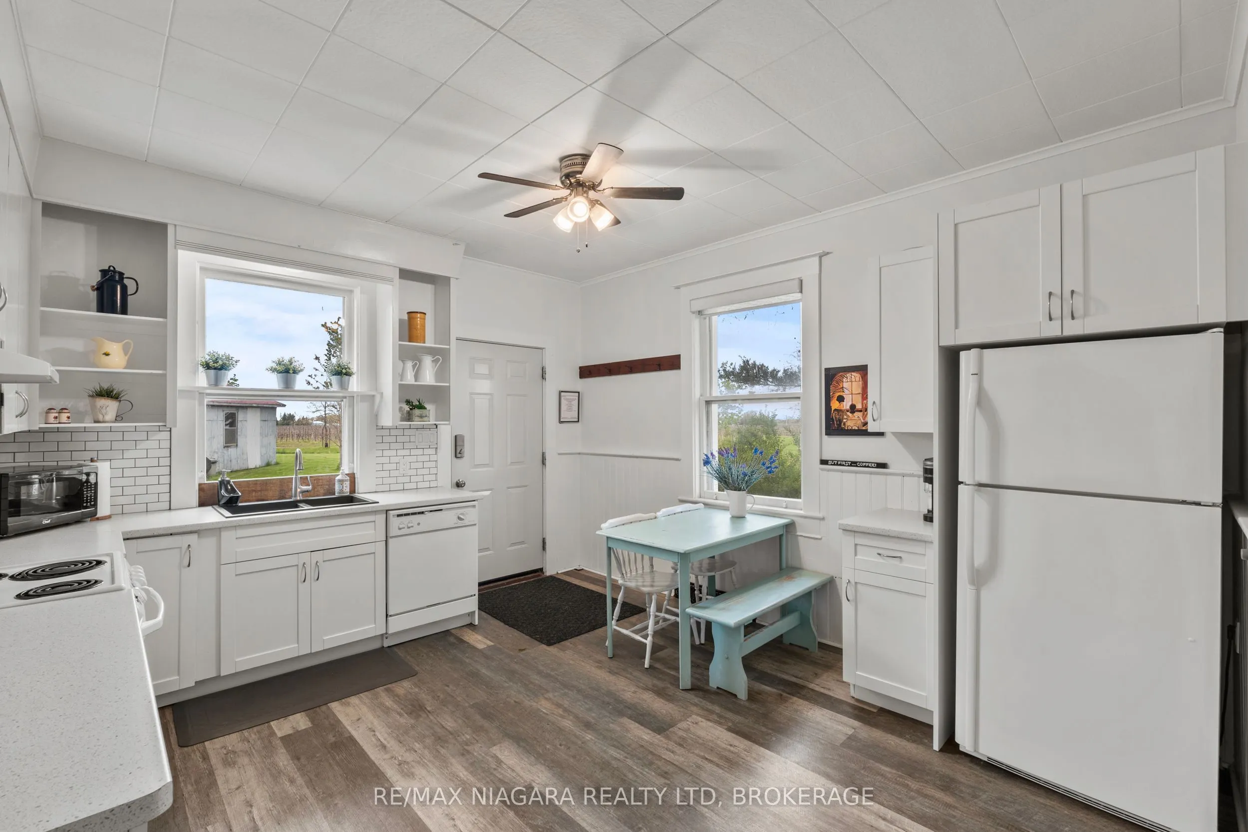 1068 Niagara Stone Road