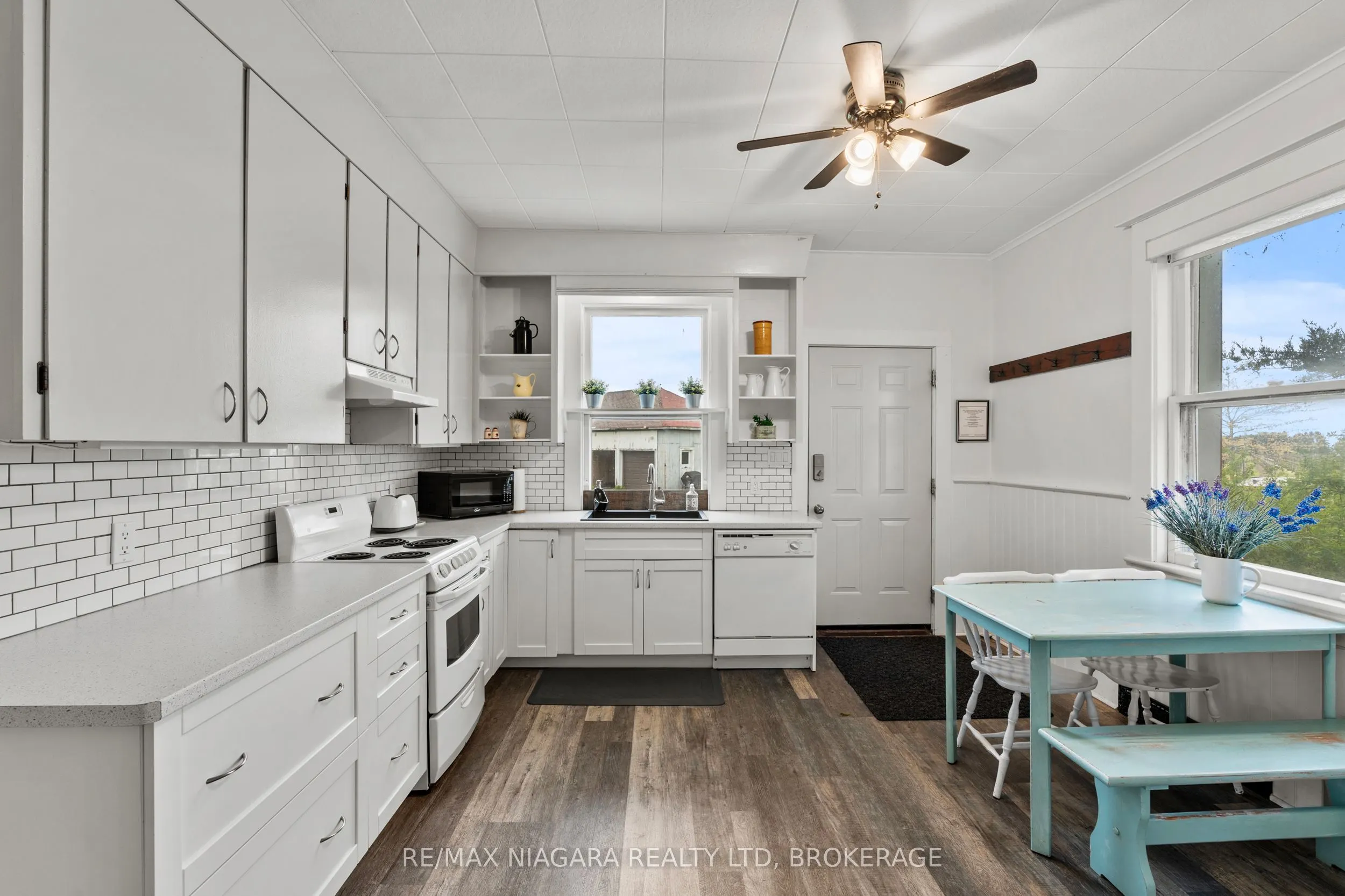 1068 Niagara Stone Road