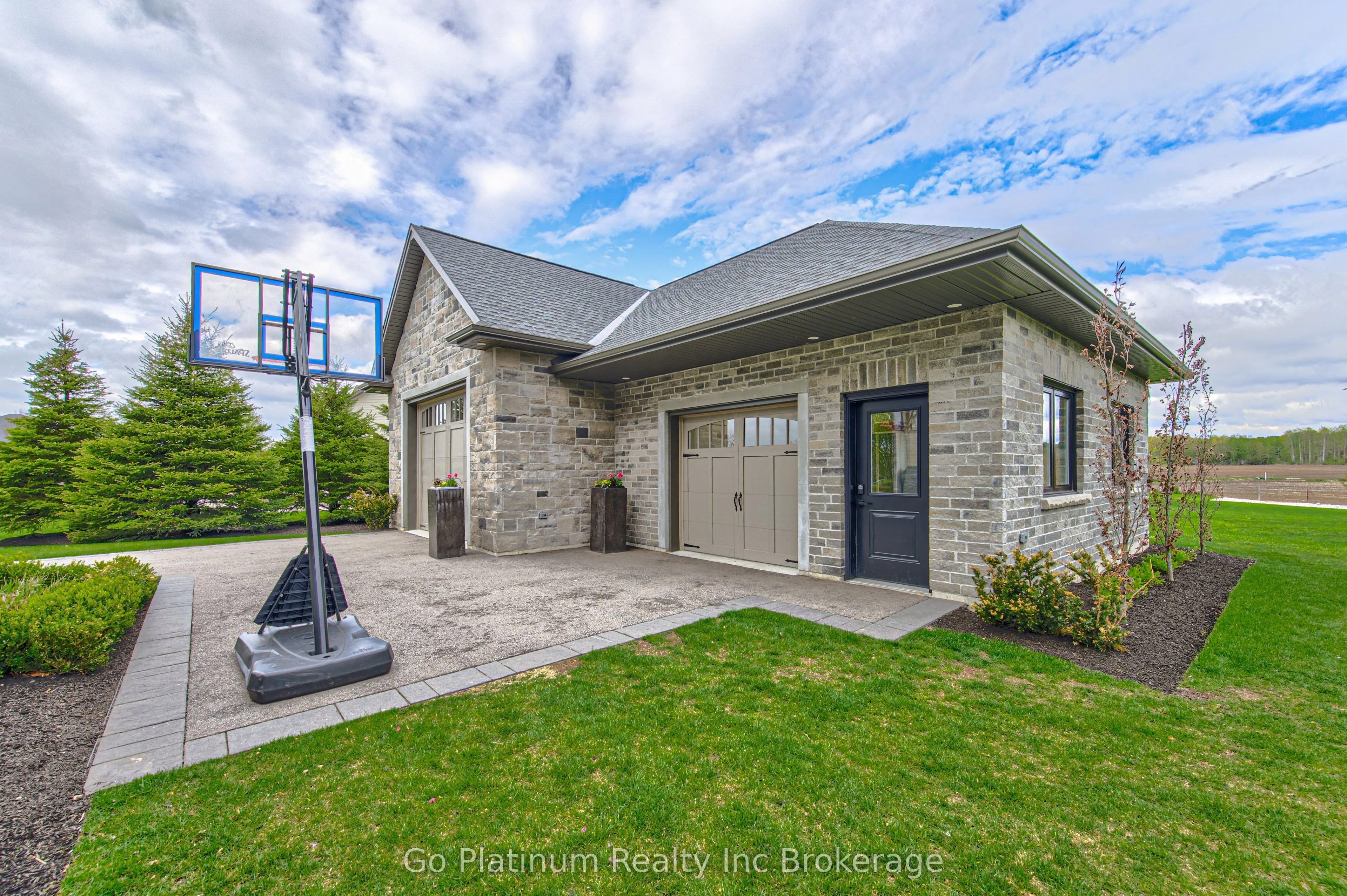 100 Deer Crescent