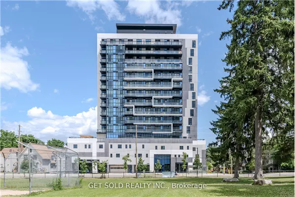 128 King Street N #1105