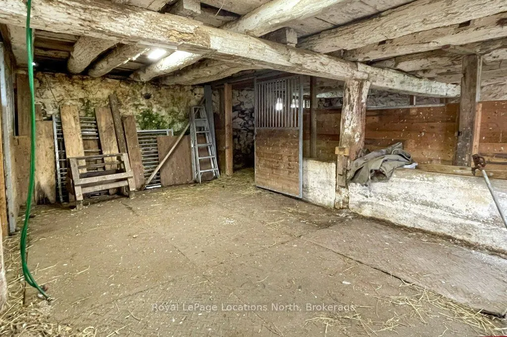 125552 13 Side Road