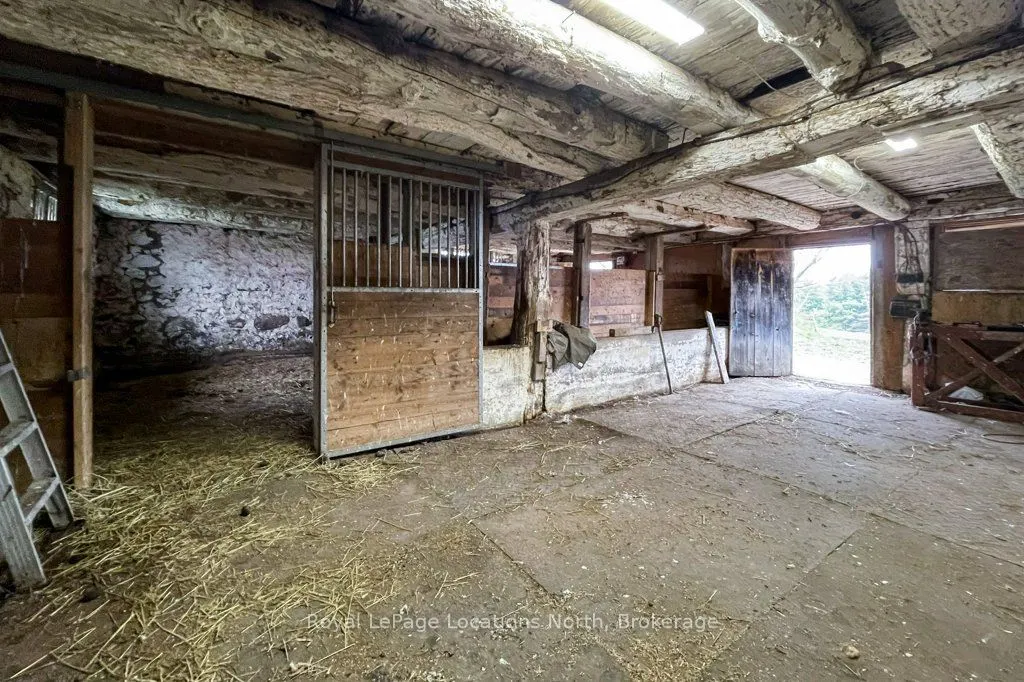 125552 13 Side Road