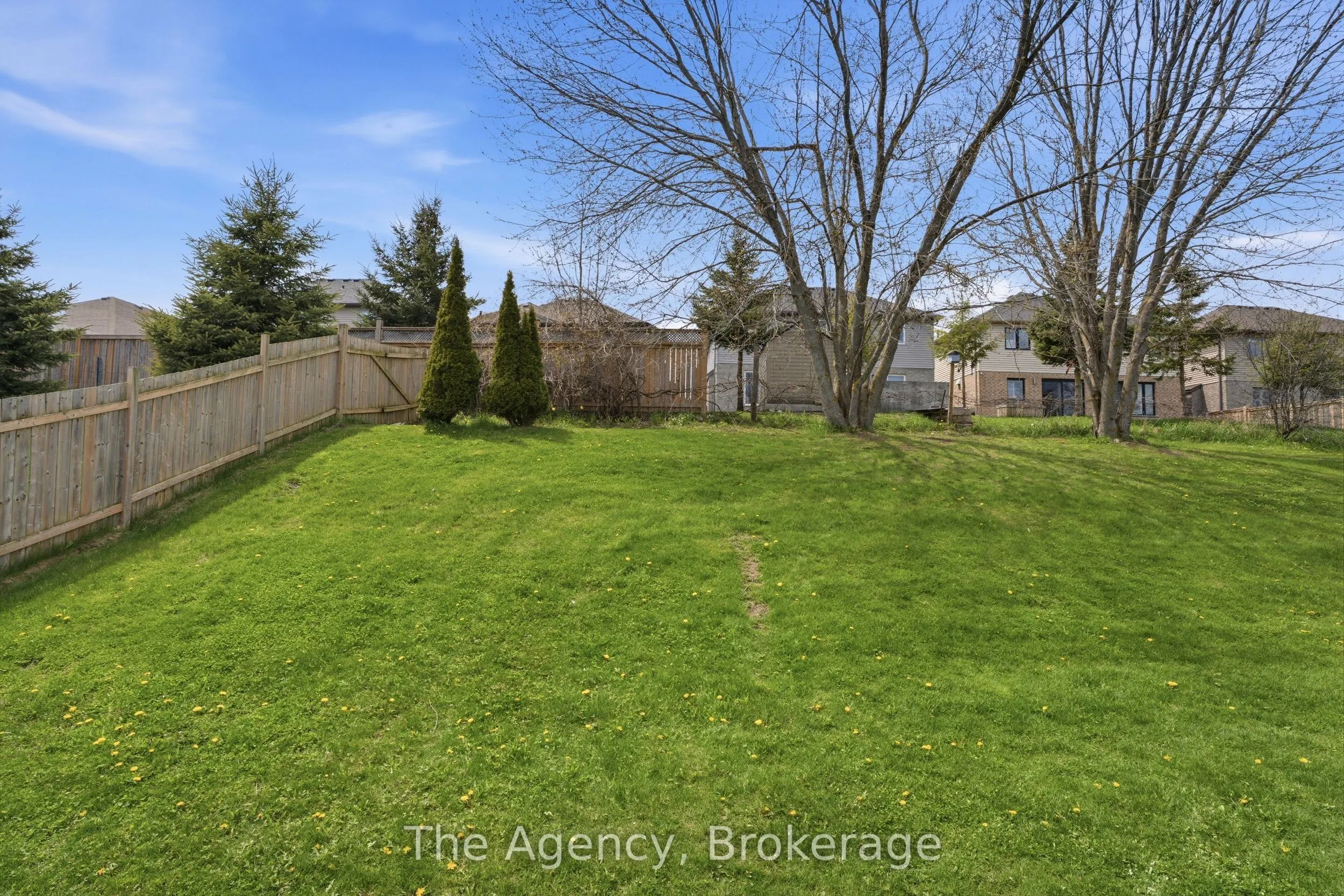 110 Leeson Street S