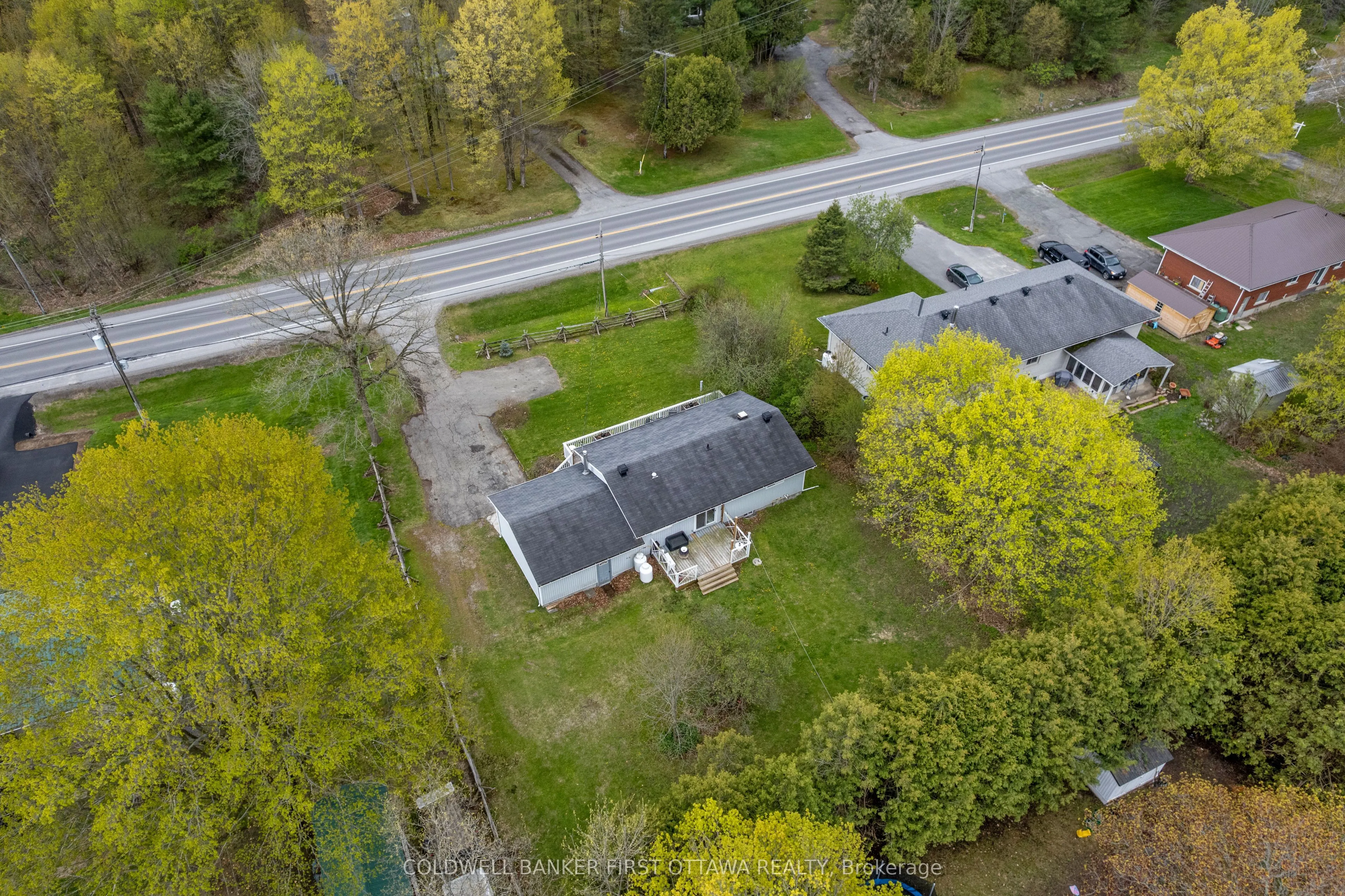 2498 Rideau Ferry Road
