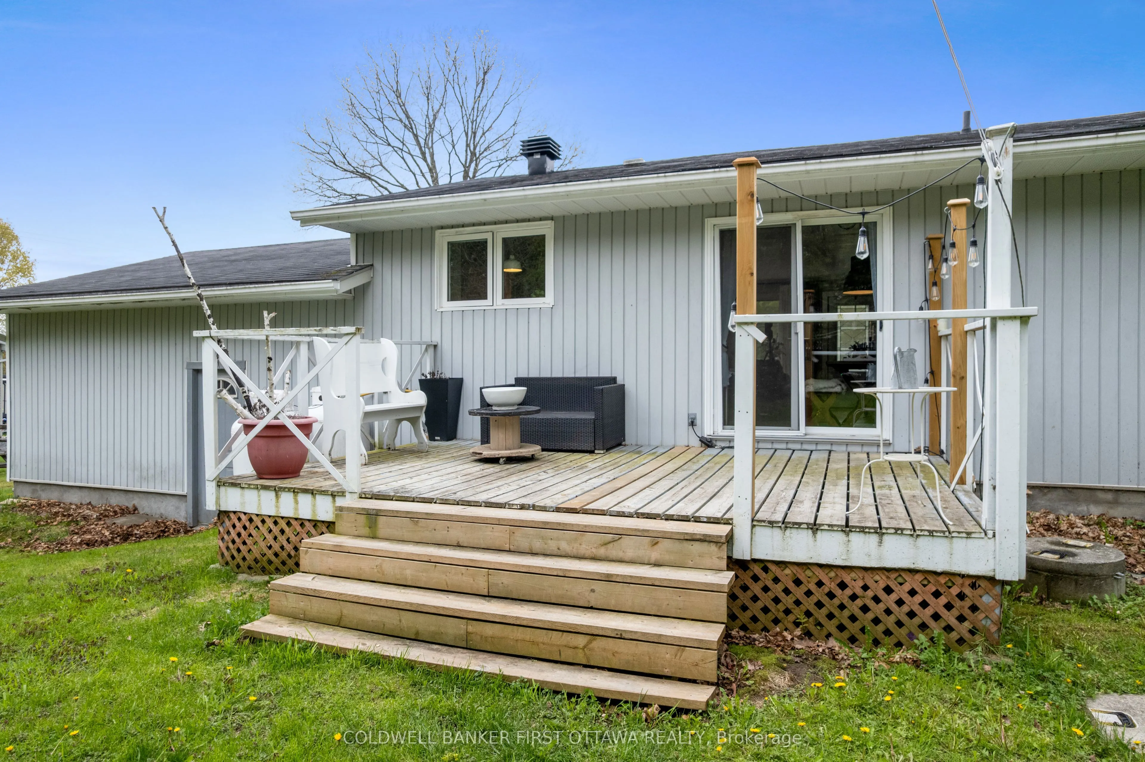 2498 Rideau Ferry Road
