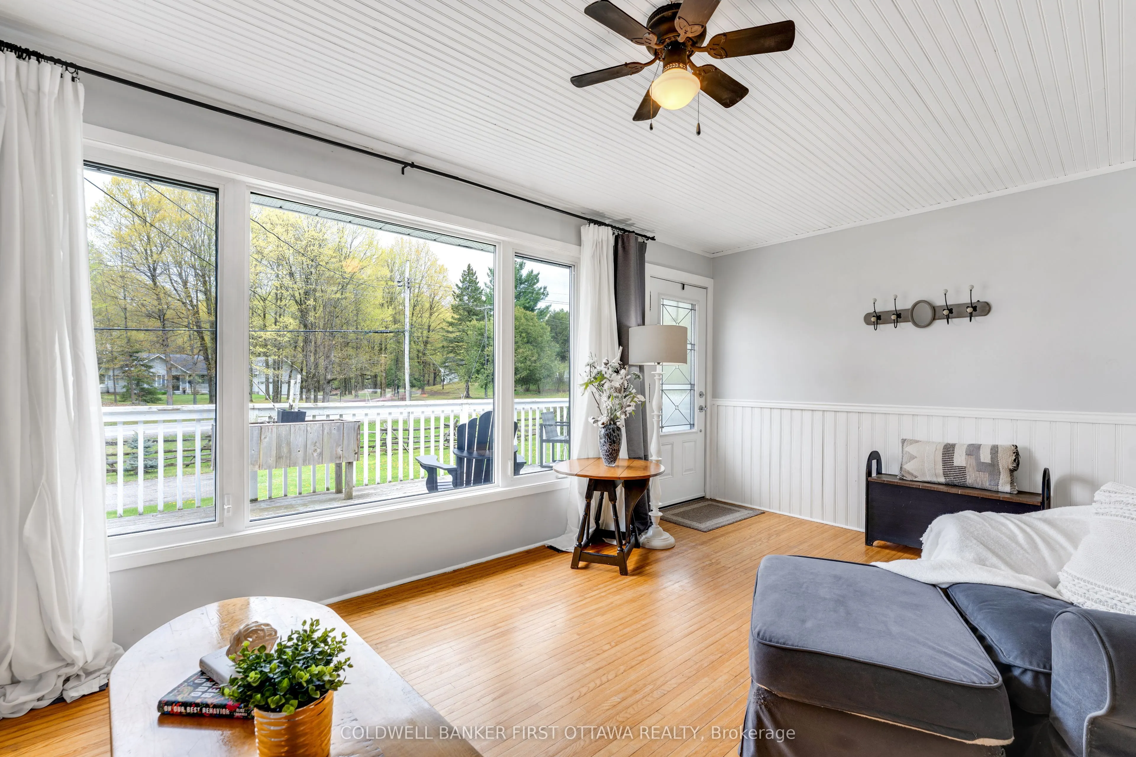 2498 Rideau Ferry Road