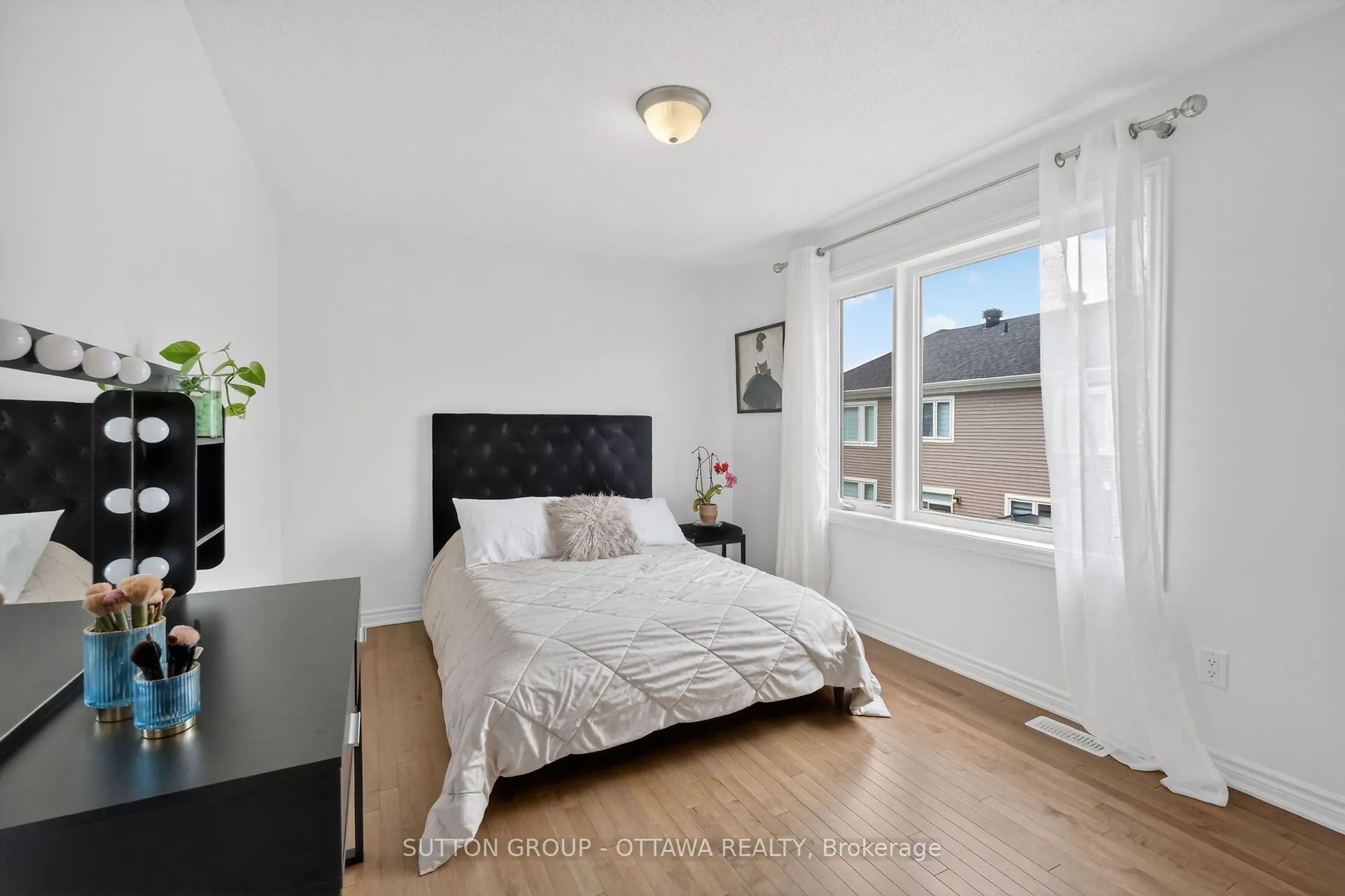 1011 Carden Lane