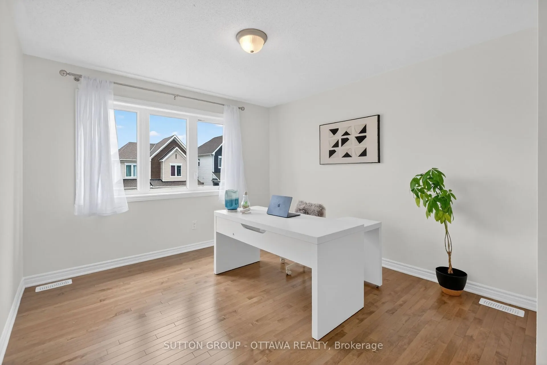1011 Carden Lane