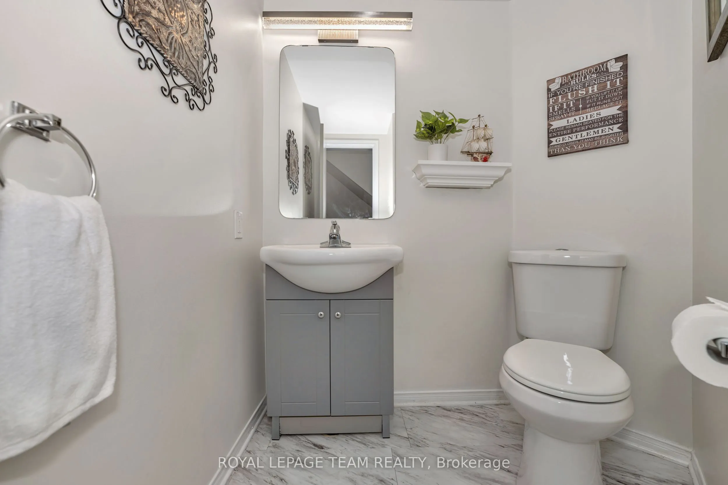 85 Cresthaven Drive #6