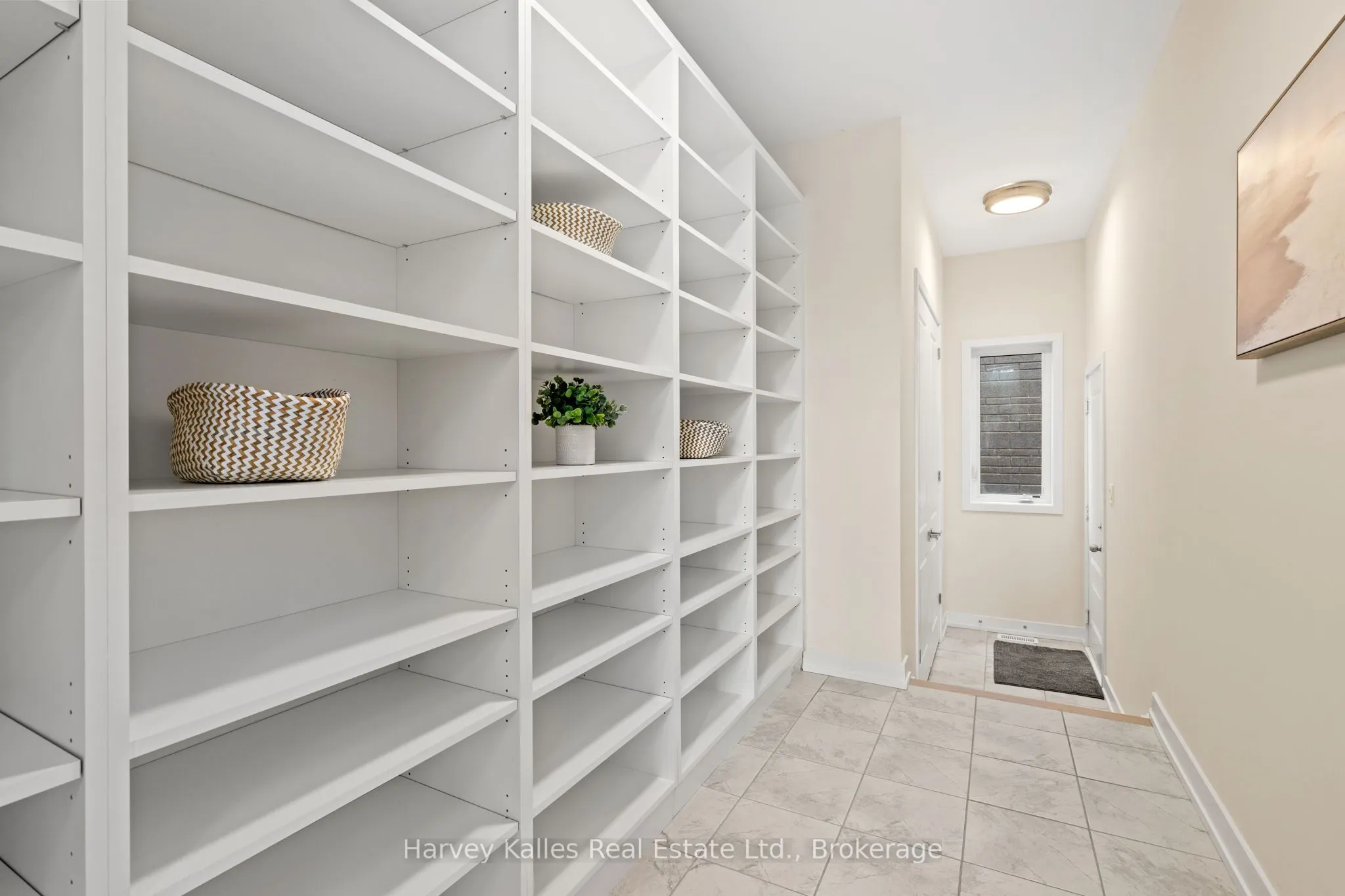 157 Springside Crescent