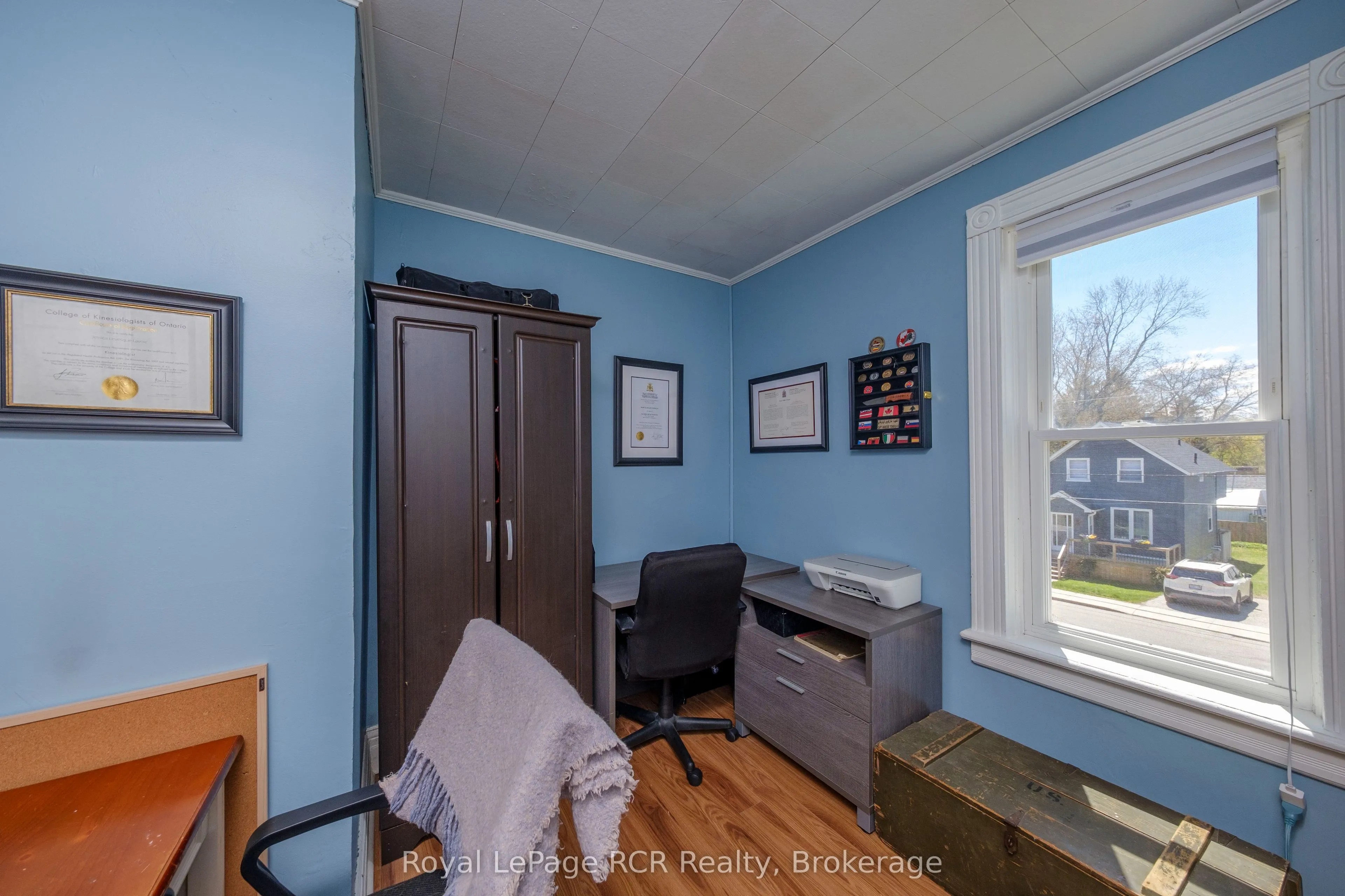 494 16th Street W