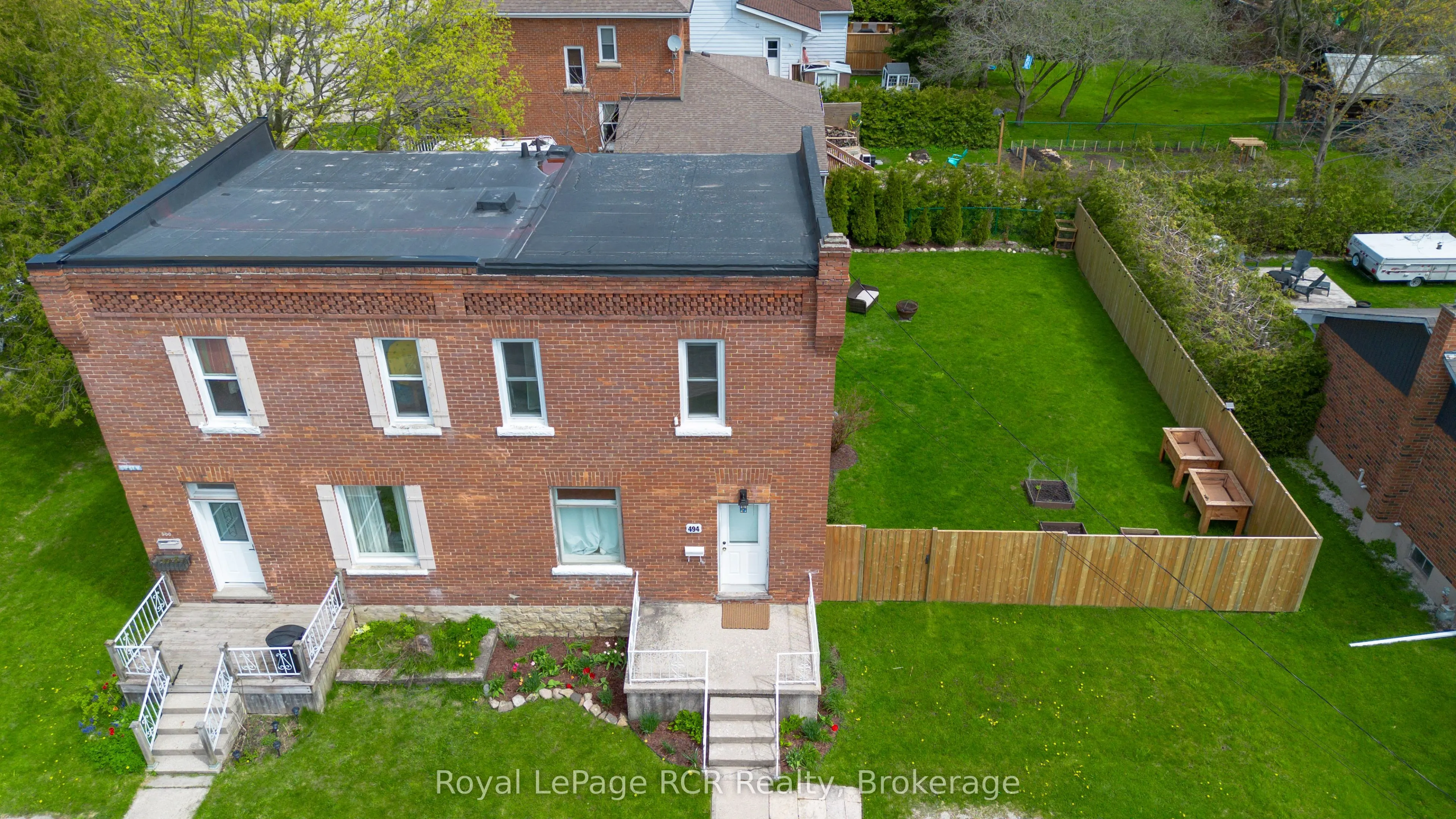 494 16th Street W