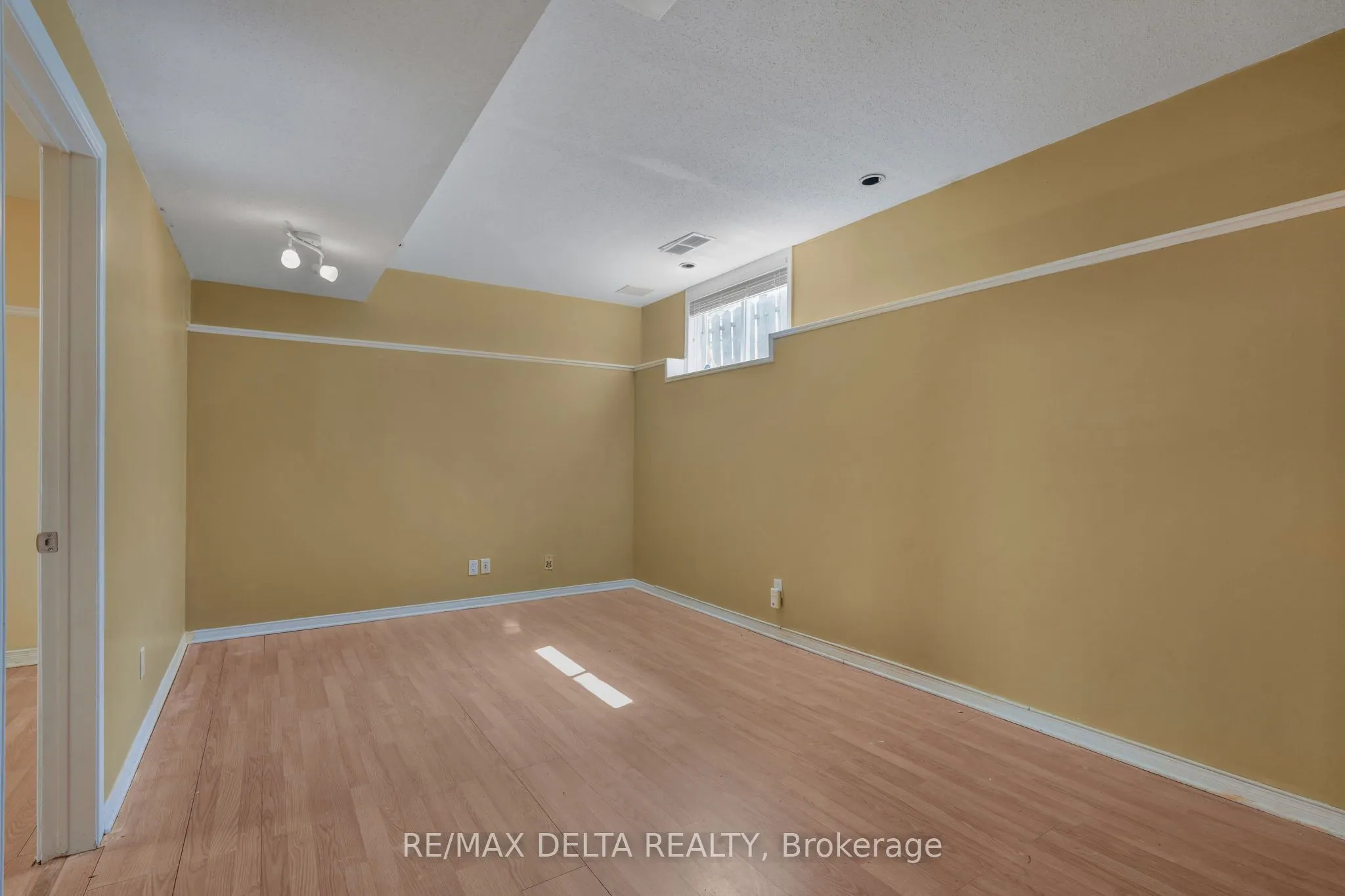 2218 Cecile Crescent