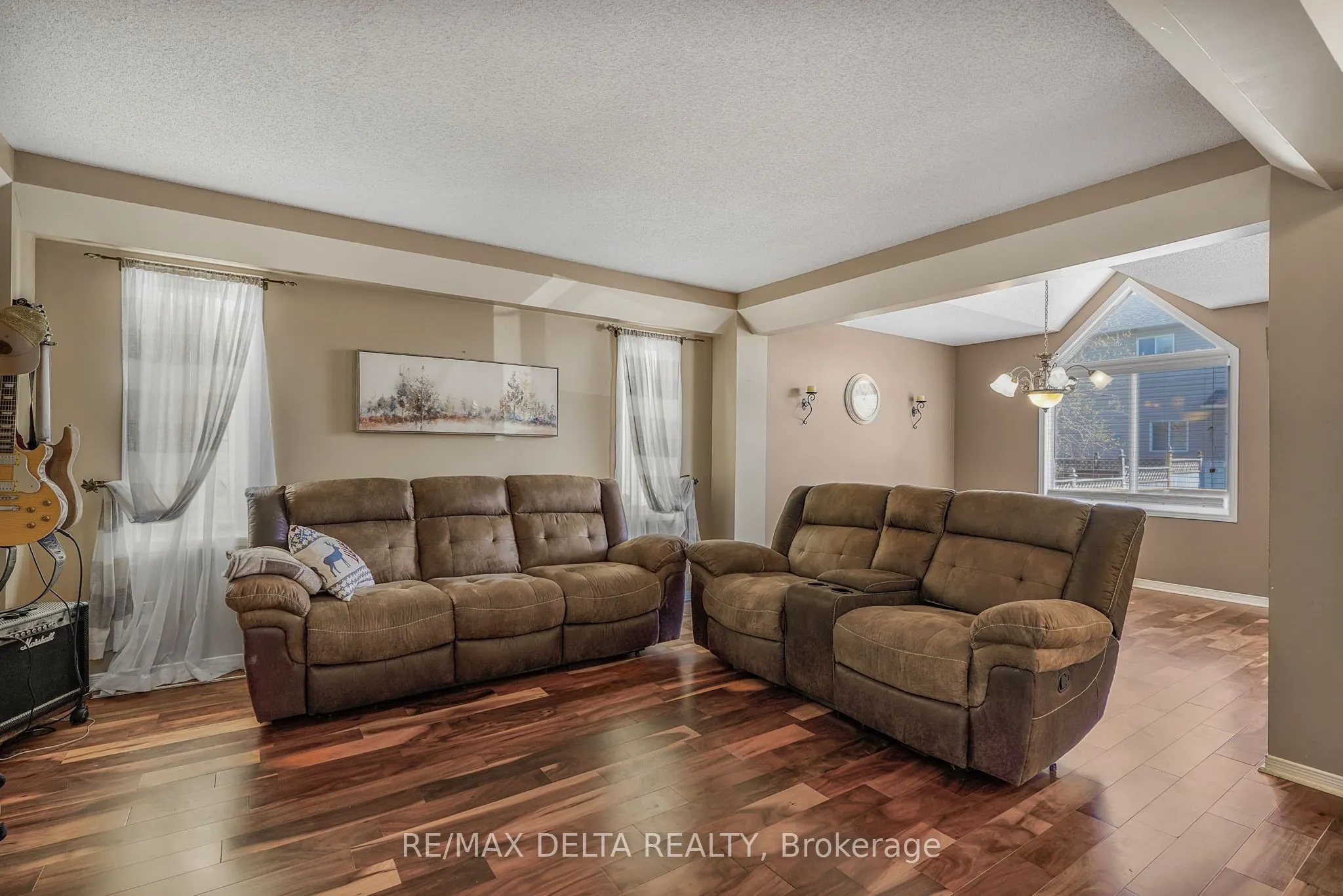 2218 Cecile Crescent