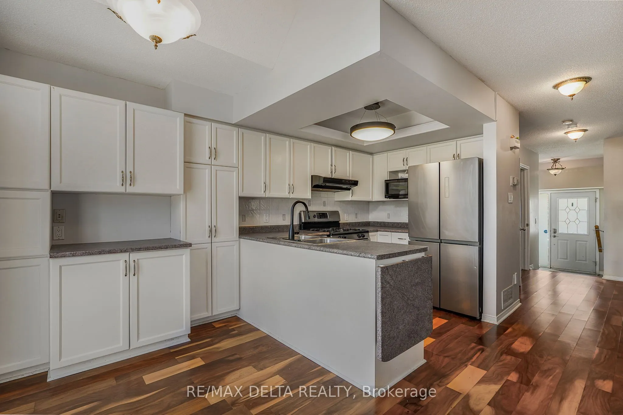 2218 Cecile Crescent