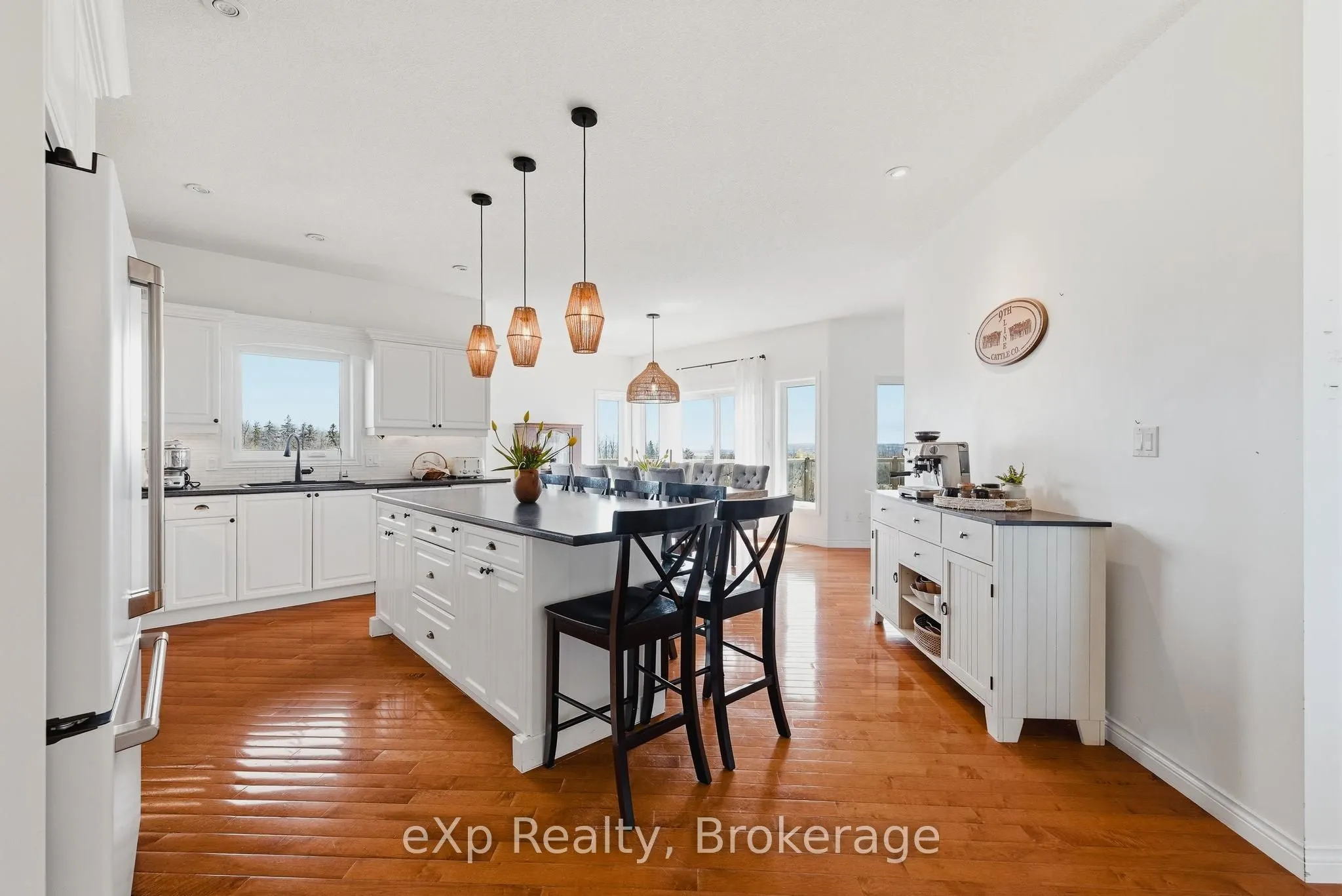138430 112 Grey Road