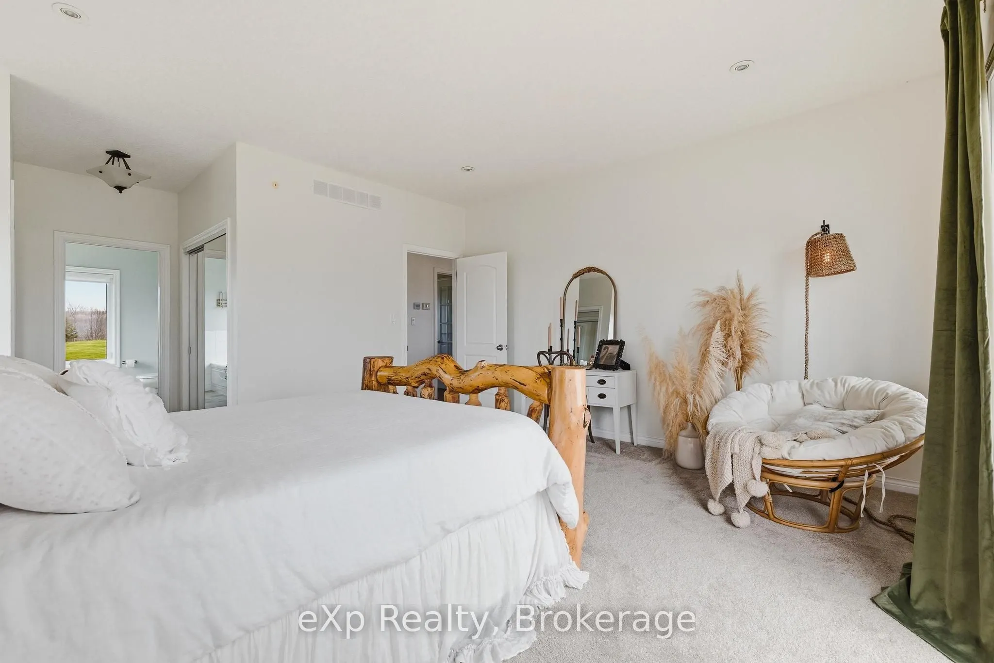 138430 112 Grey Road
