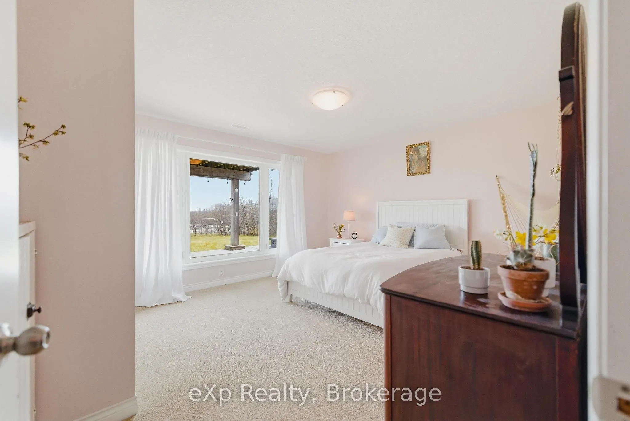 138430 112 Grey Road