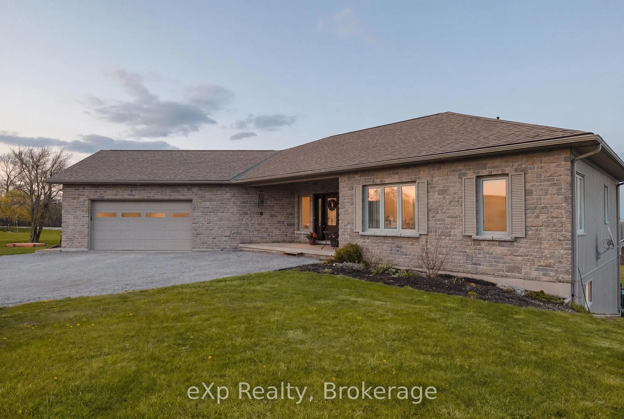 138430 112 Grey Road