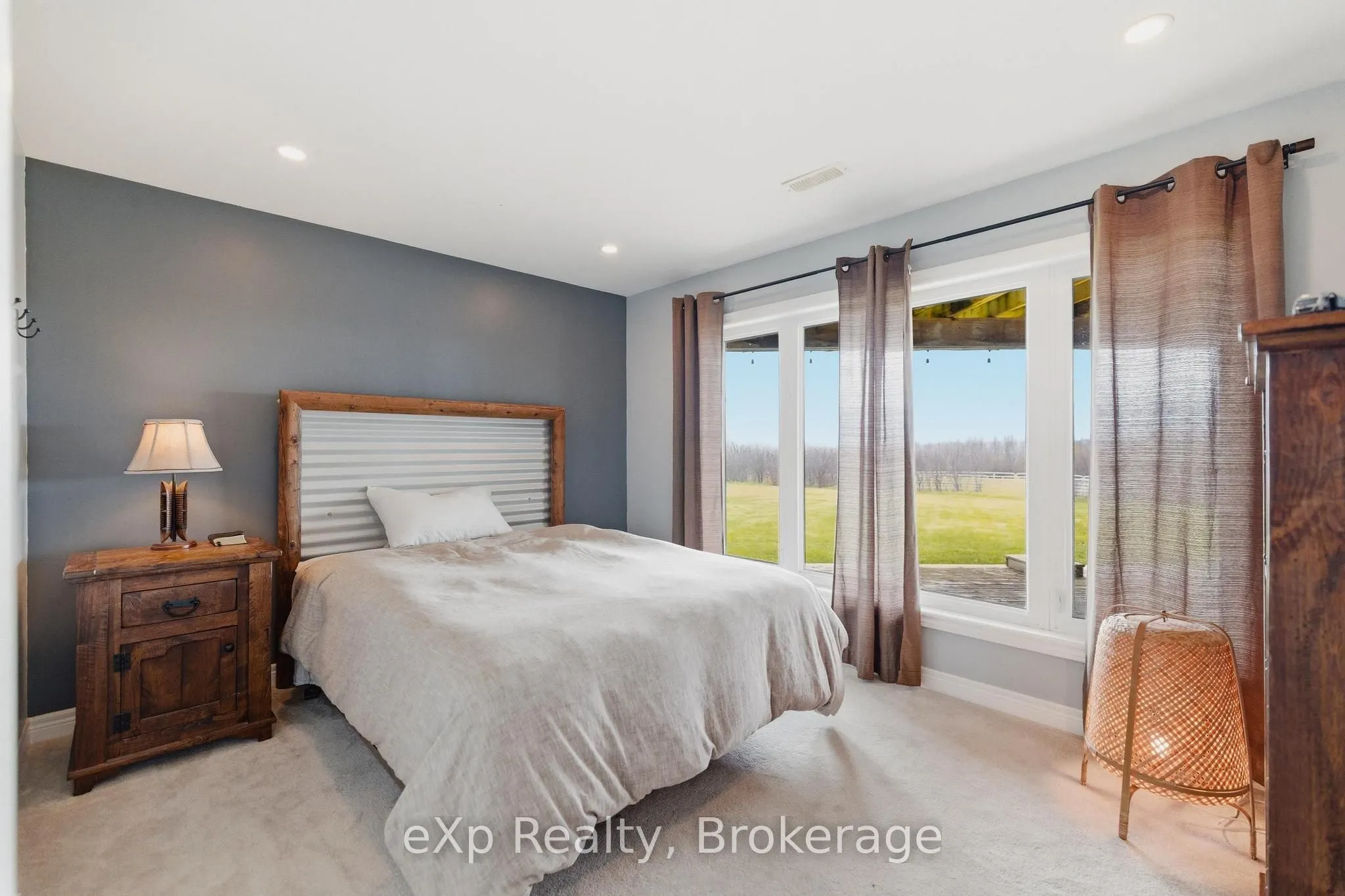 138430 112 Grey Road