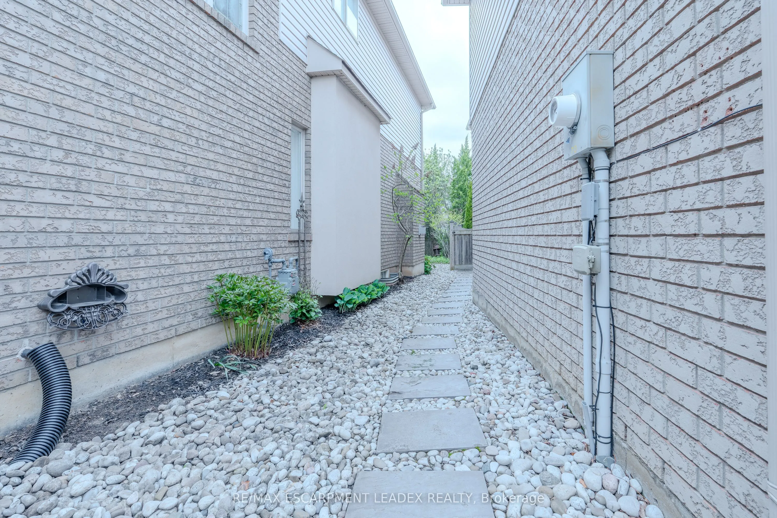 79 Moorland Crescent