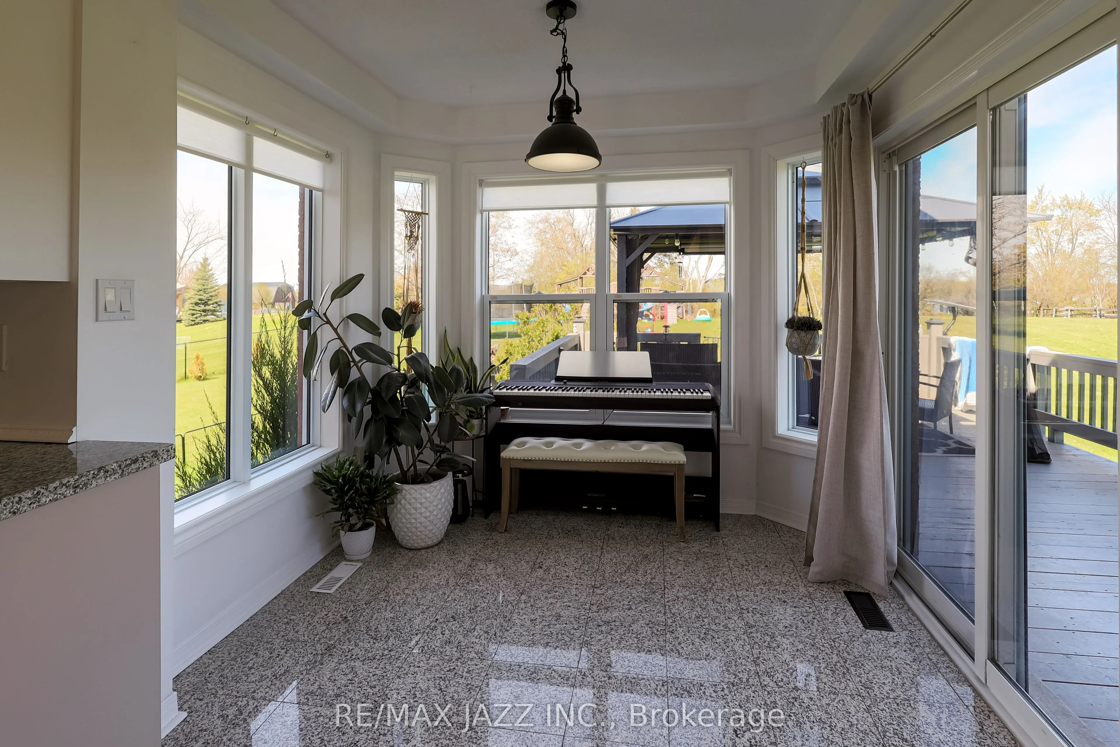 29 Songbird Crescent