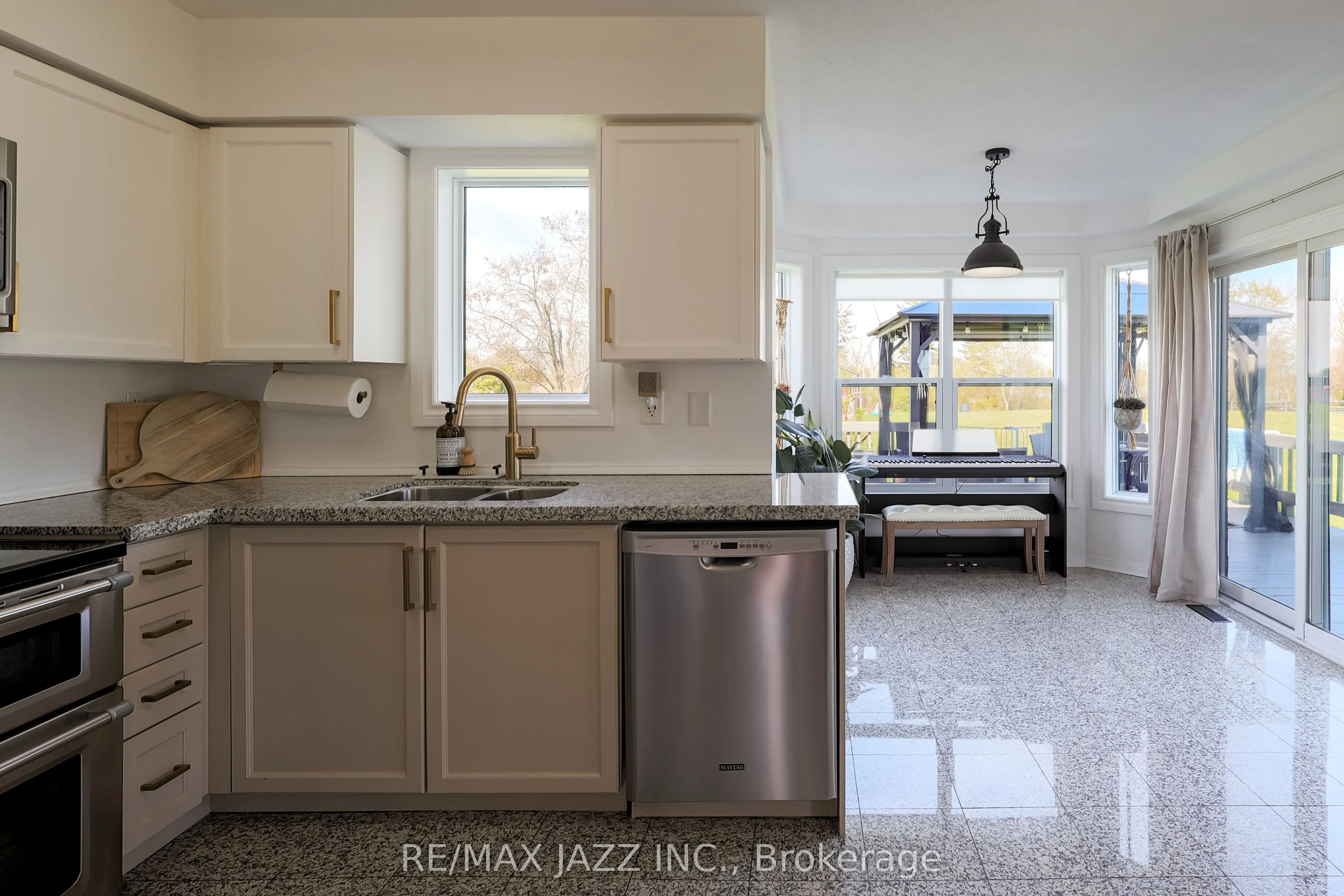 29 Songbird Crescent
