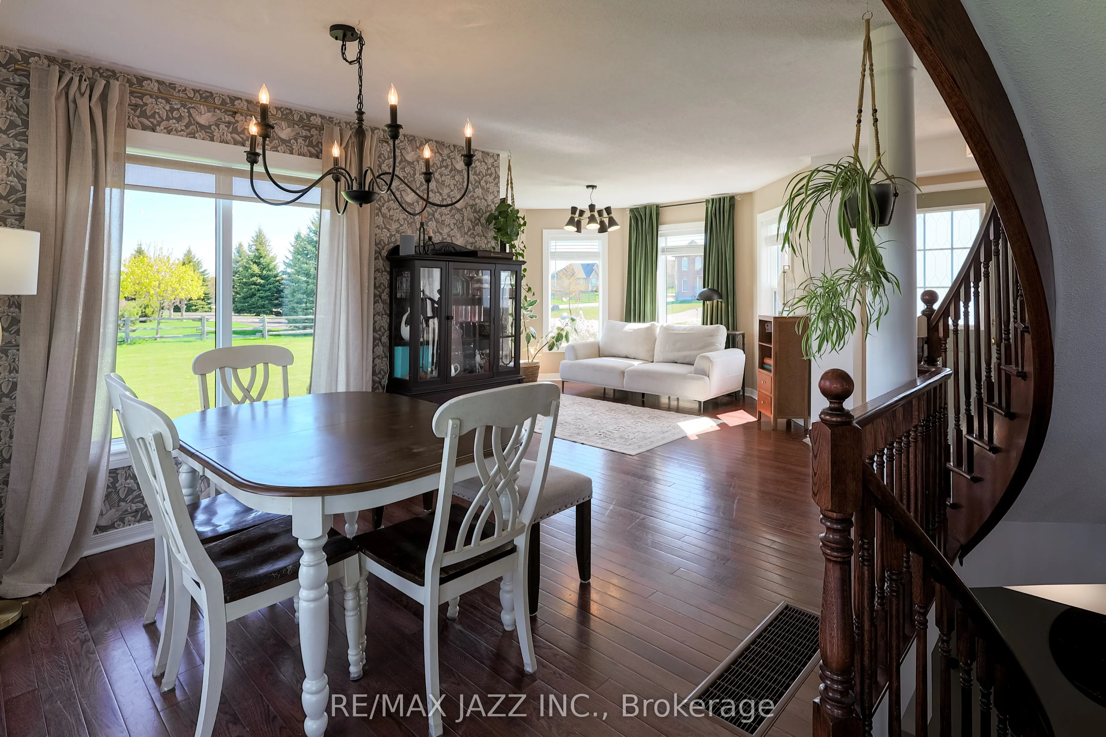 29 Songbird Crescent