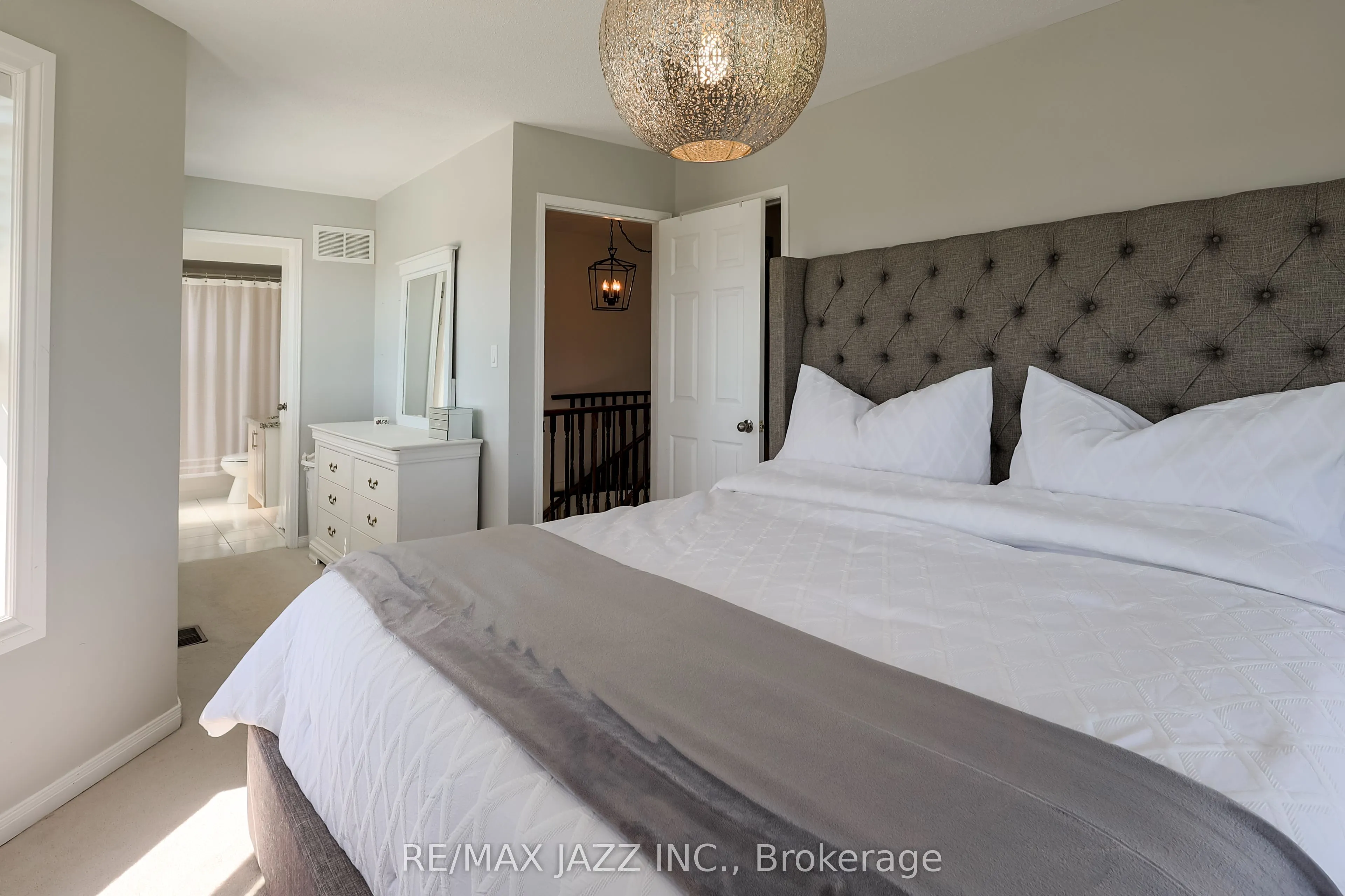 29 Songbird Crescent