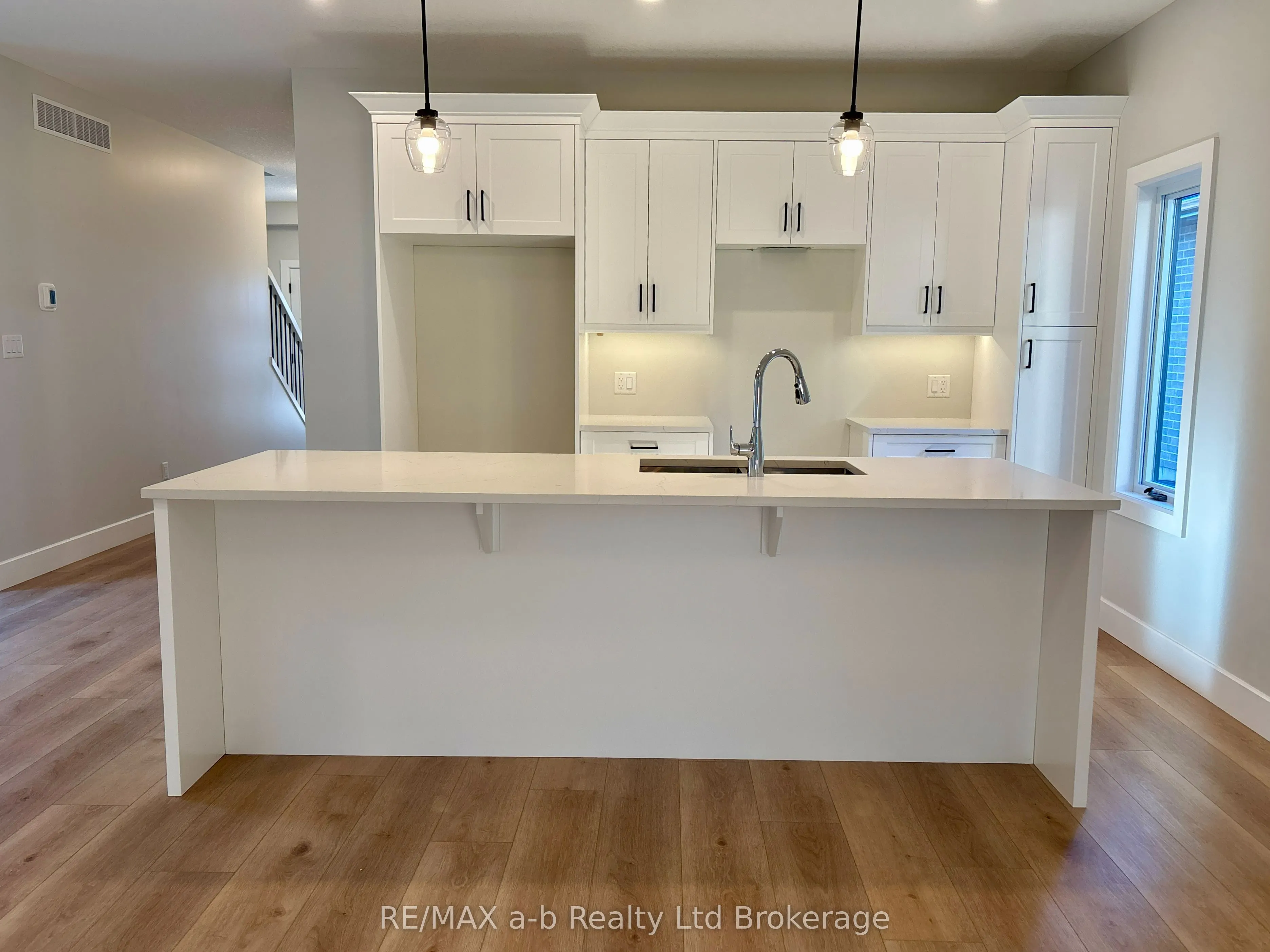 41 Cash Crescent