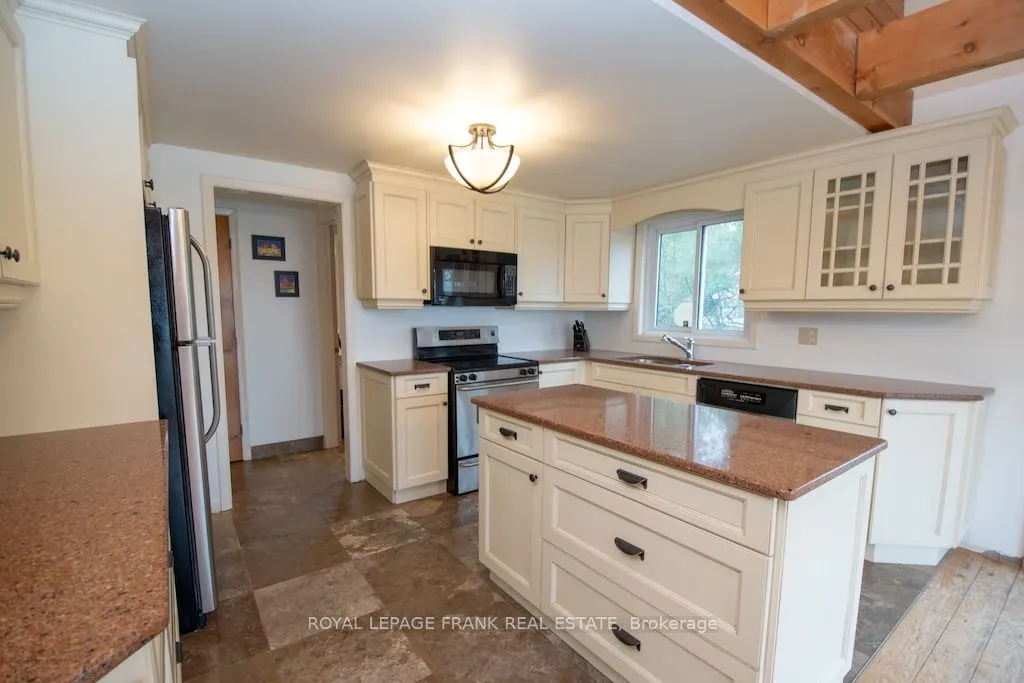674 Dickie Road