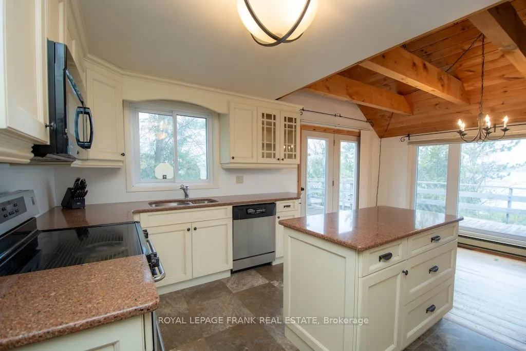 674 Dickie Road