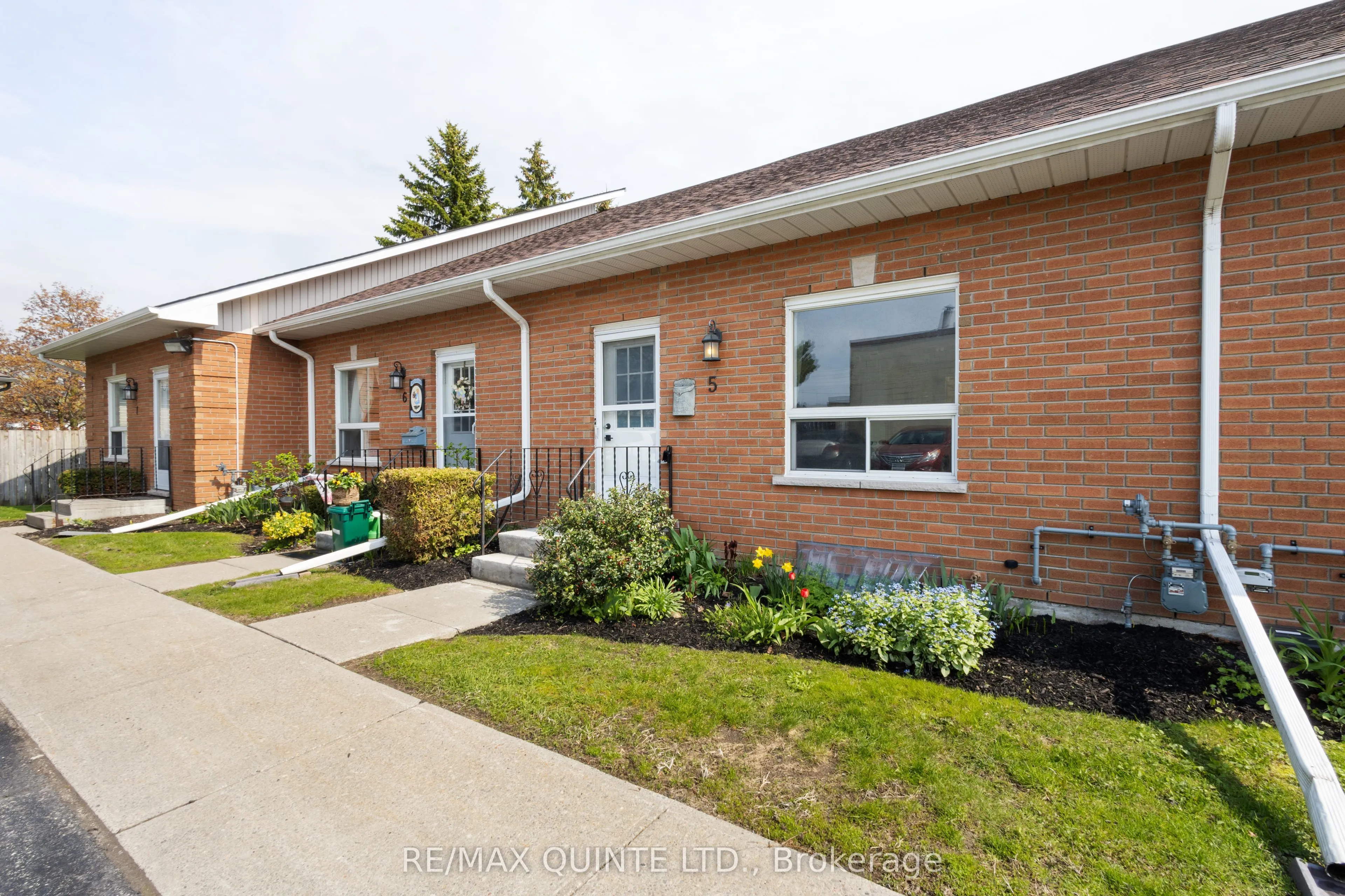 45 Prince Edward Street #5