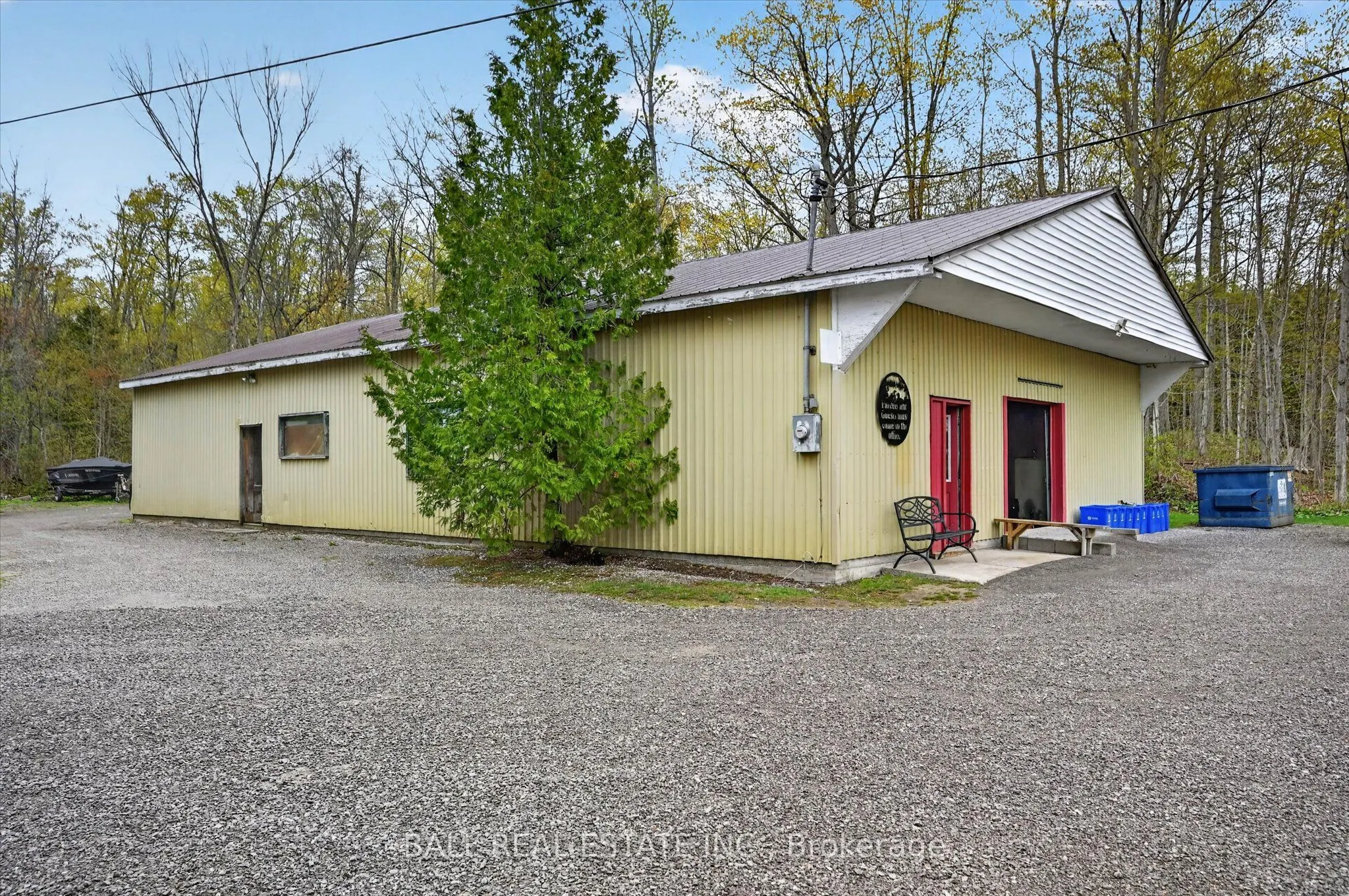 2554 Buckhorn Road N