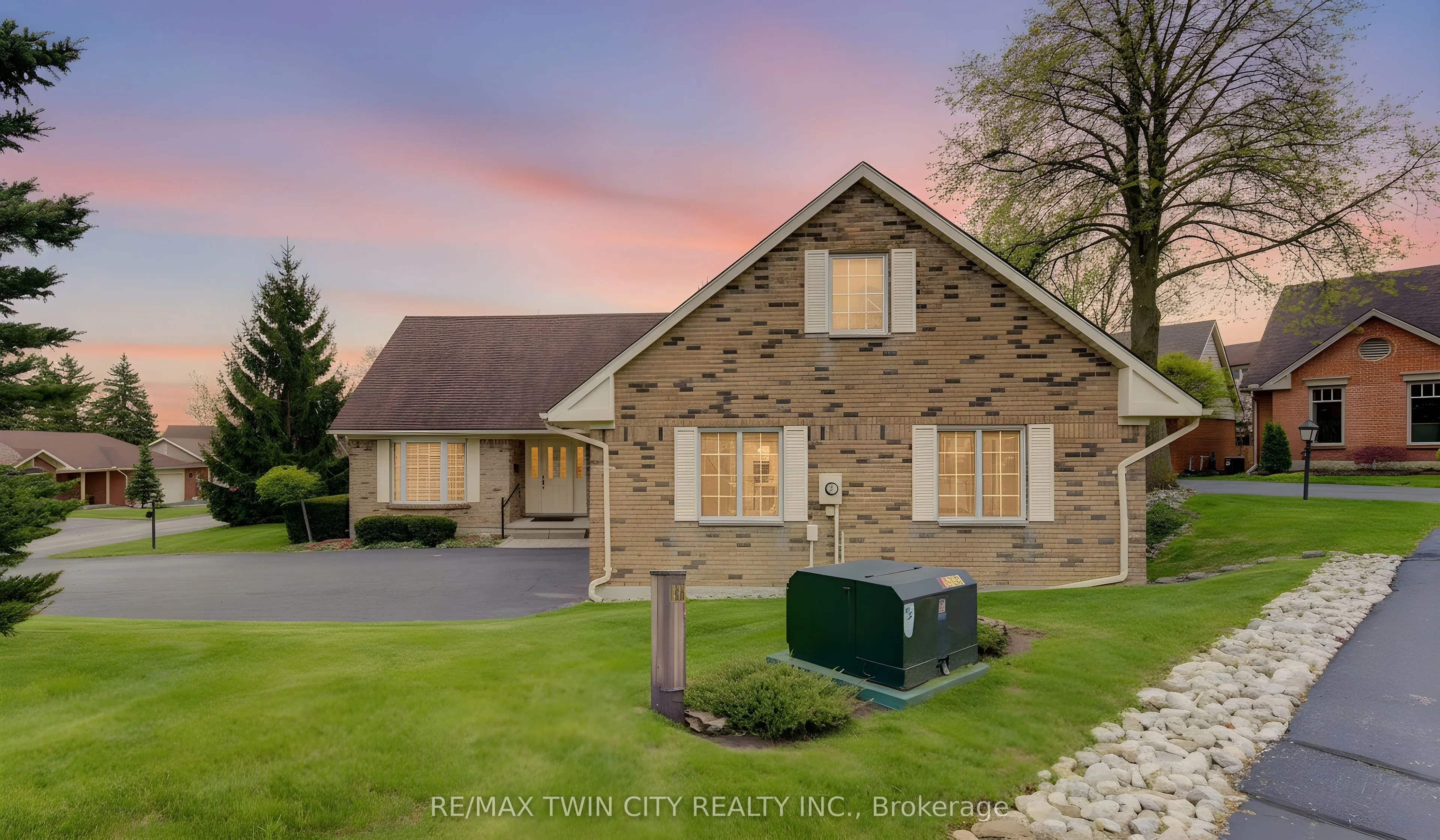 298 Roxton Drive #13