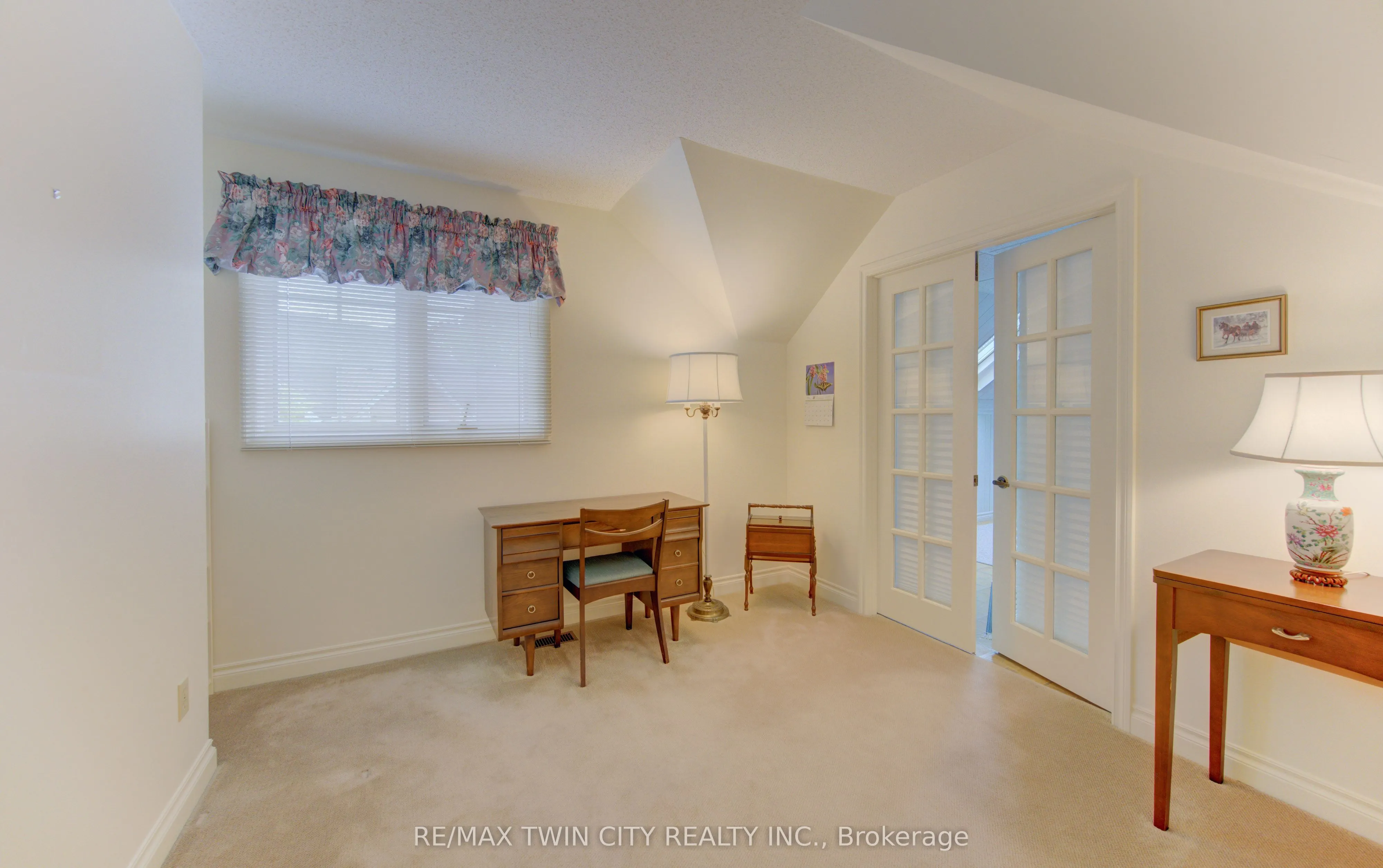 298 Roxton Drive #13