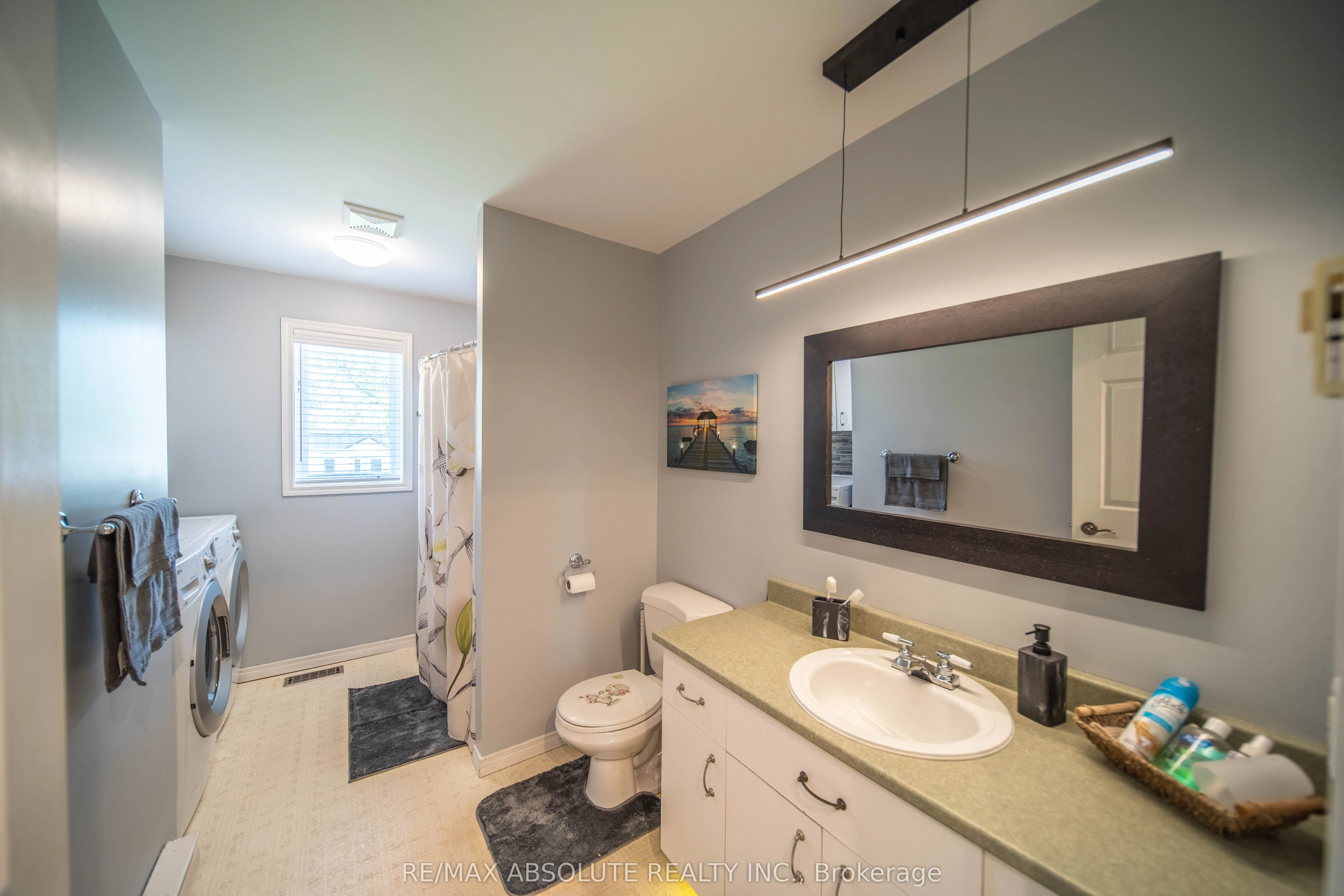 38 Duchesse Crescent #38