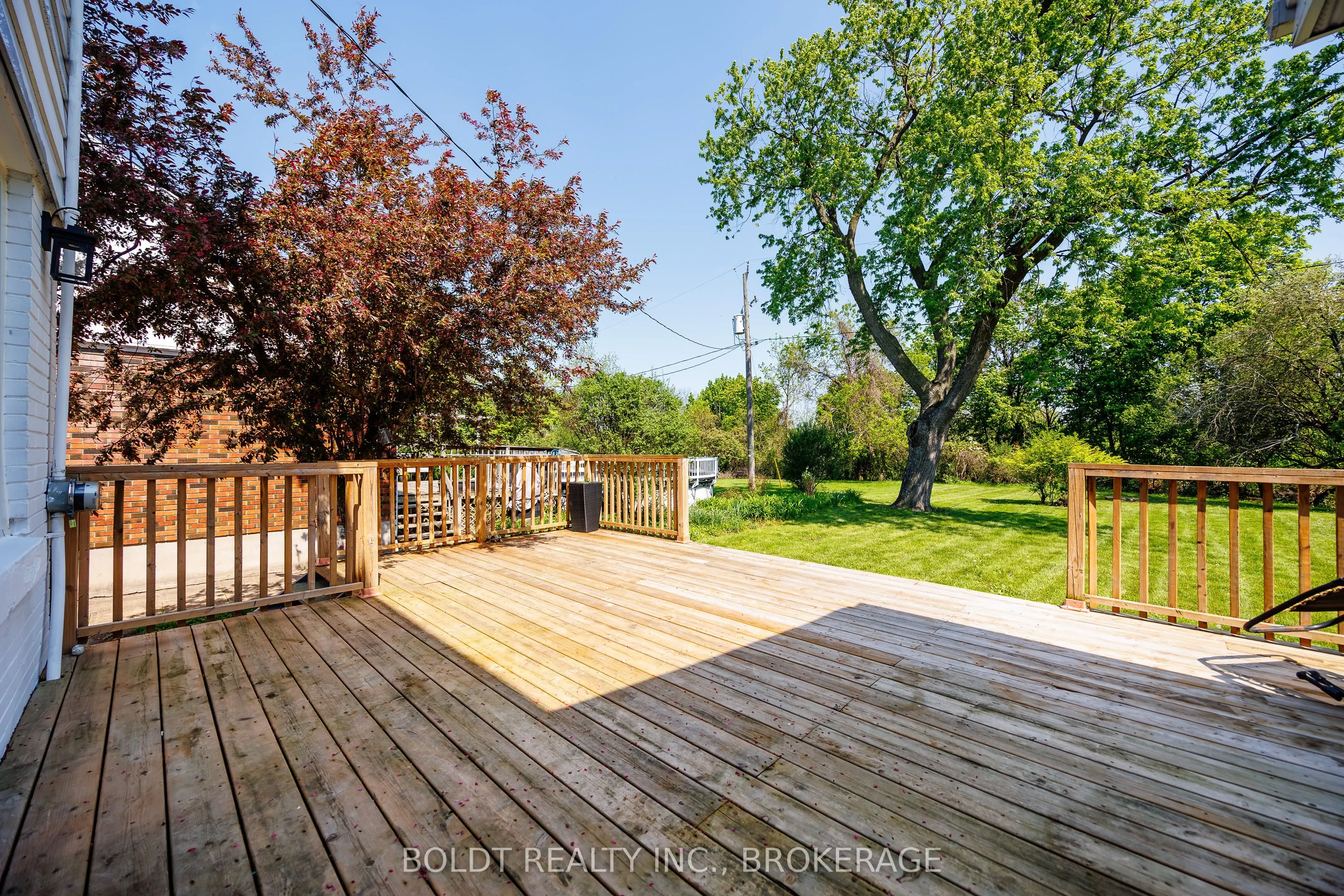 35 Rivercrest Drive