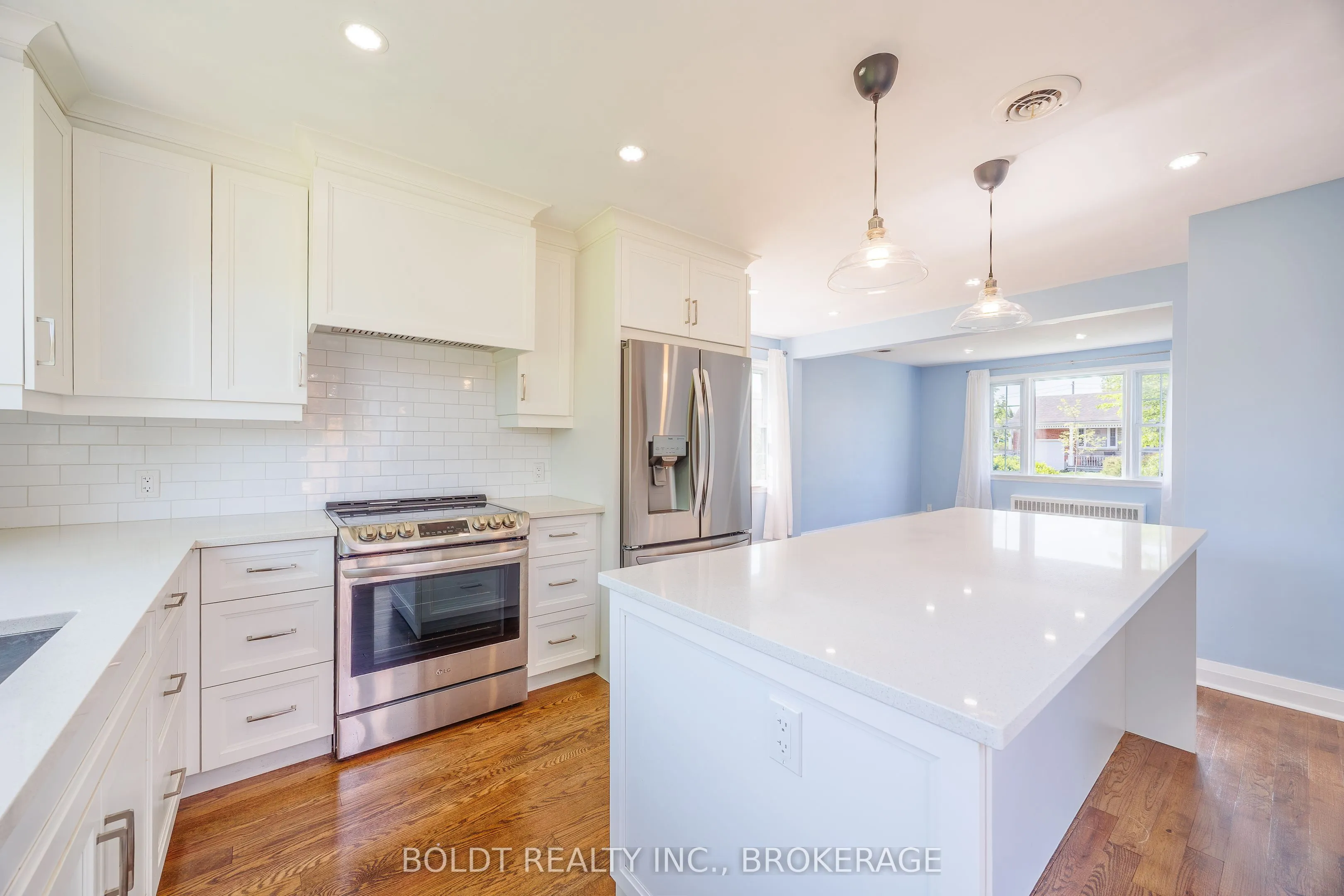 35 Rivercrest Drive